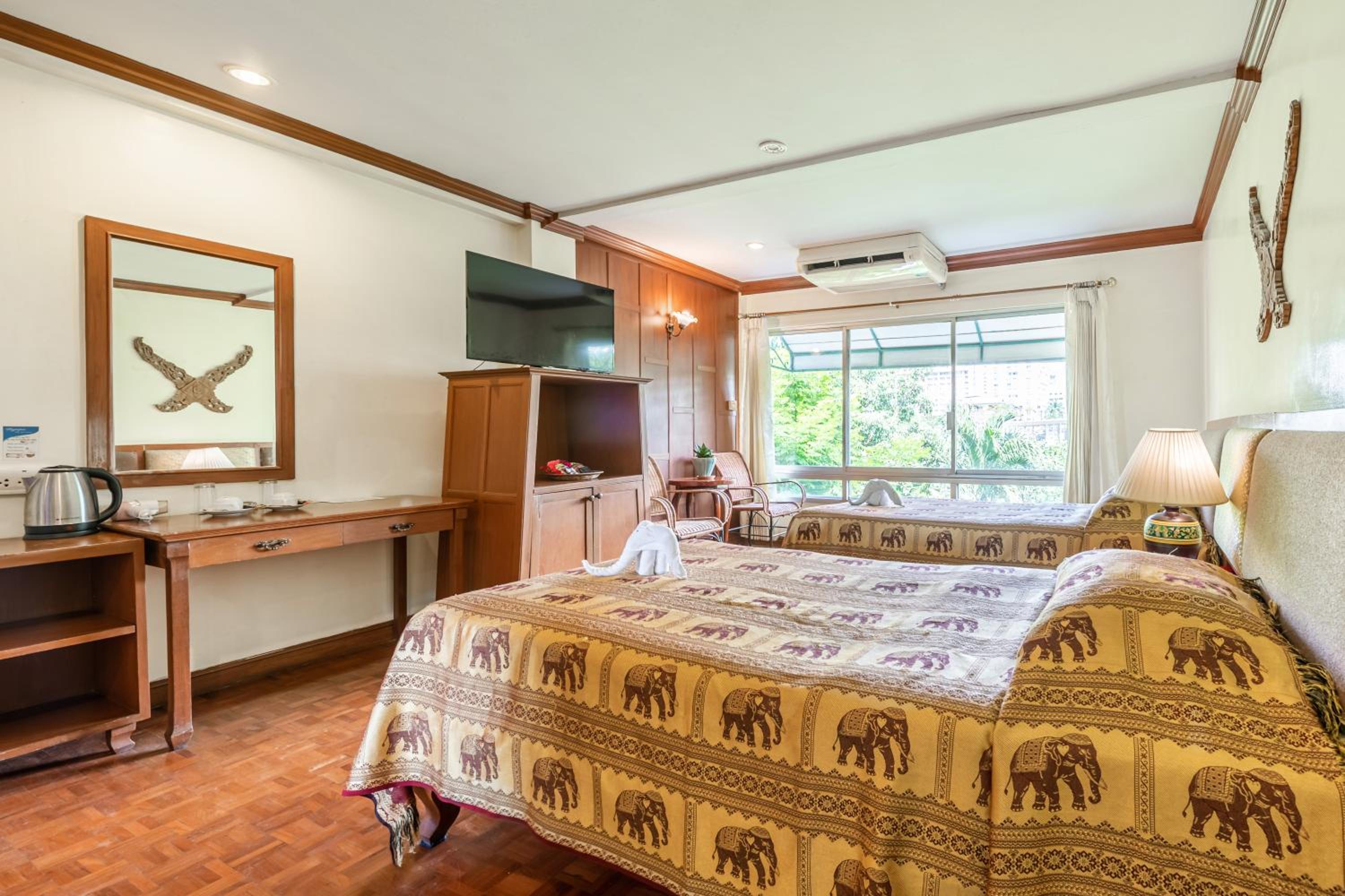 Superior Double or Twin Room photo 2