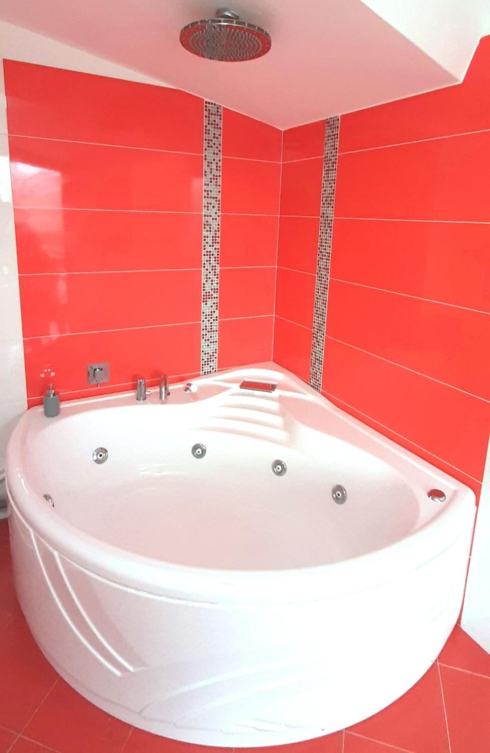 Double Room with Spa Bath photo 2