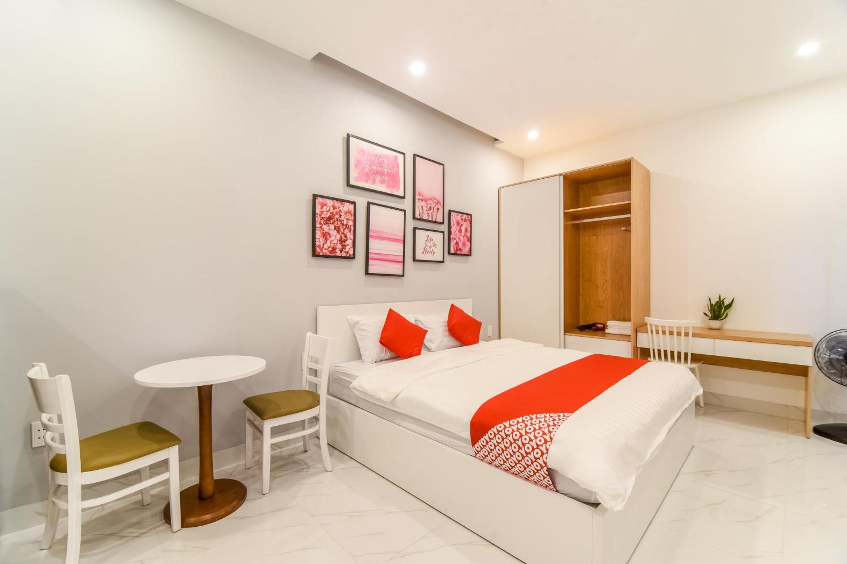 Studio Apartment