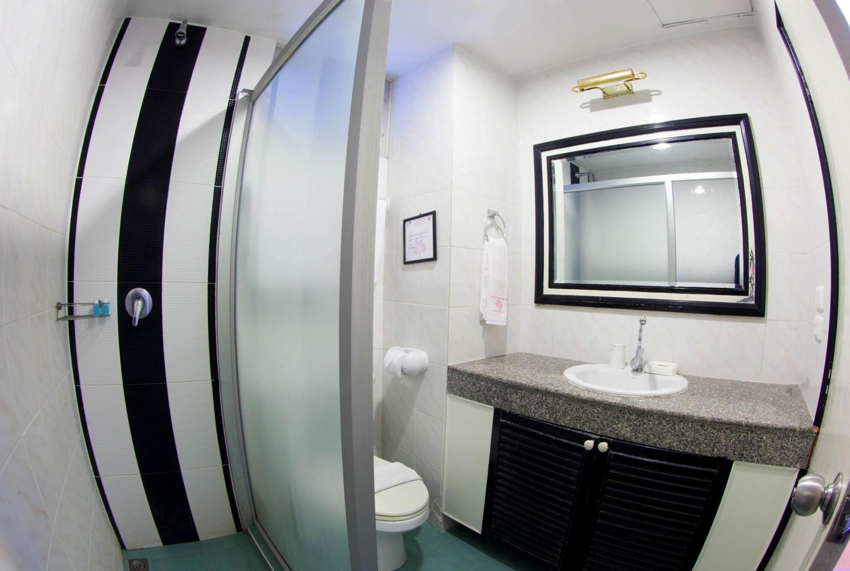 Standard Double Room with Mountain View - Photo 4