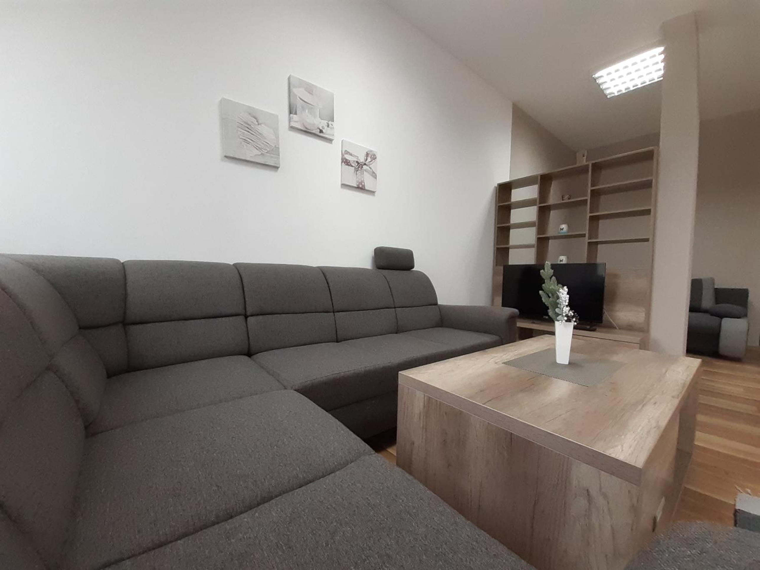 Apartment photo 3