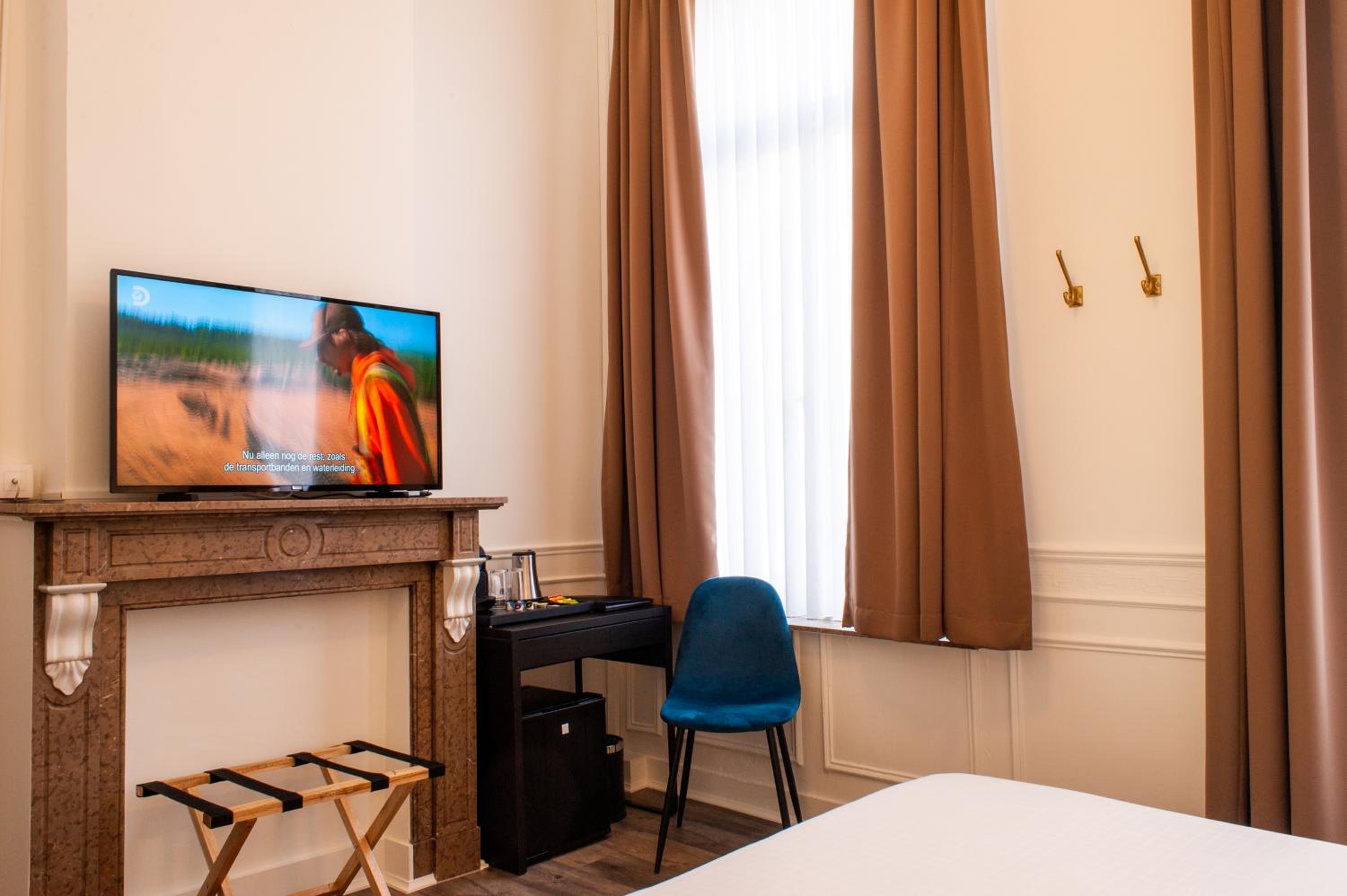 Double Room - Photo 5
