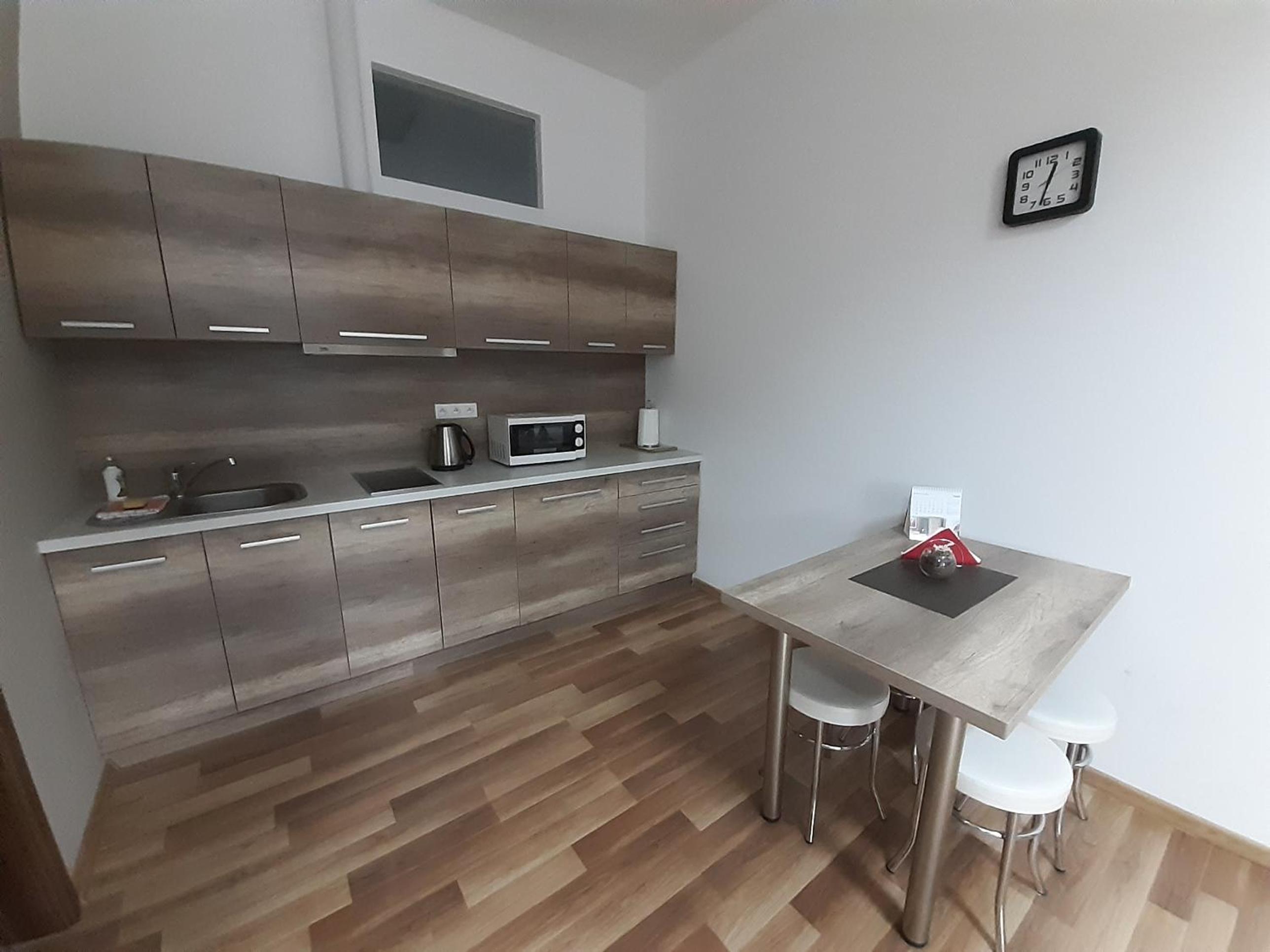 Apartment photo 2