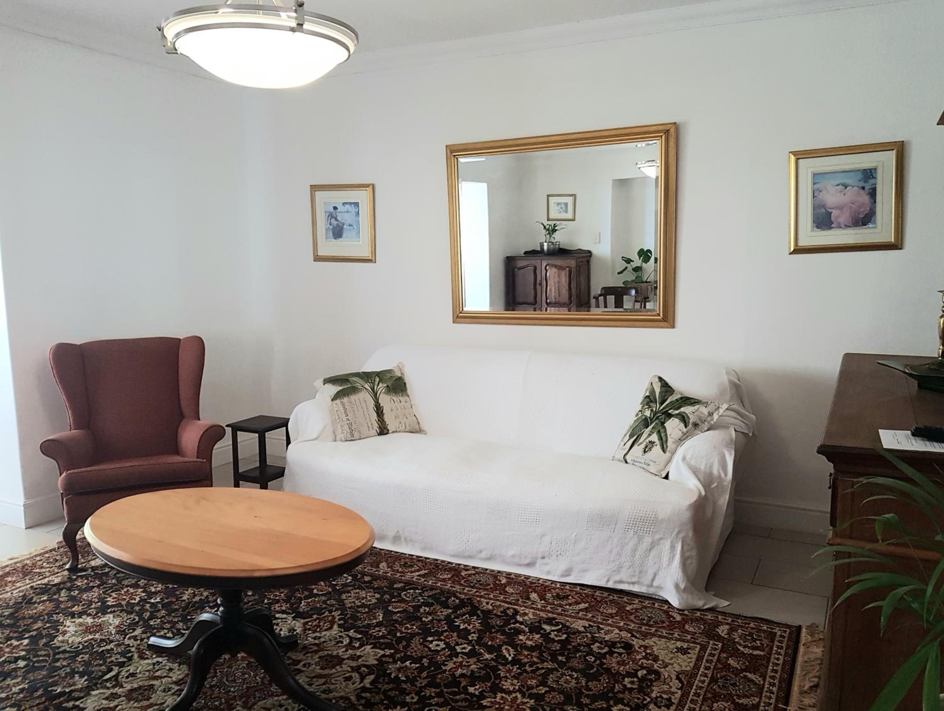Suite - Photo 10
