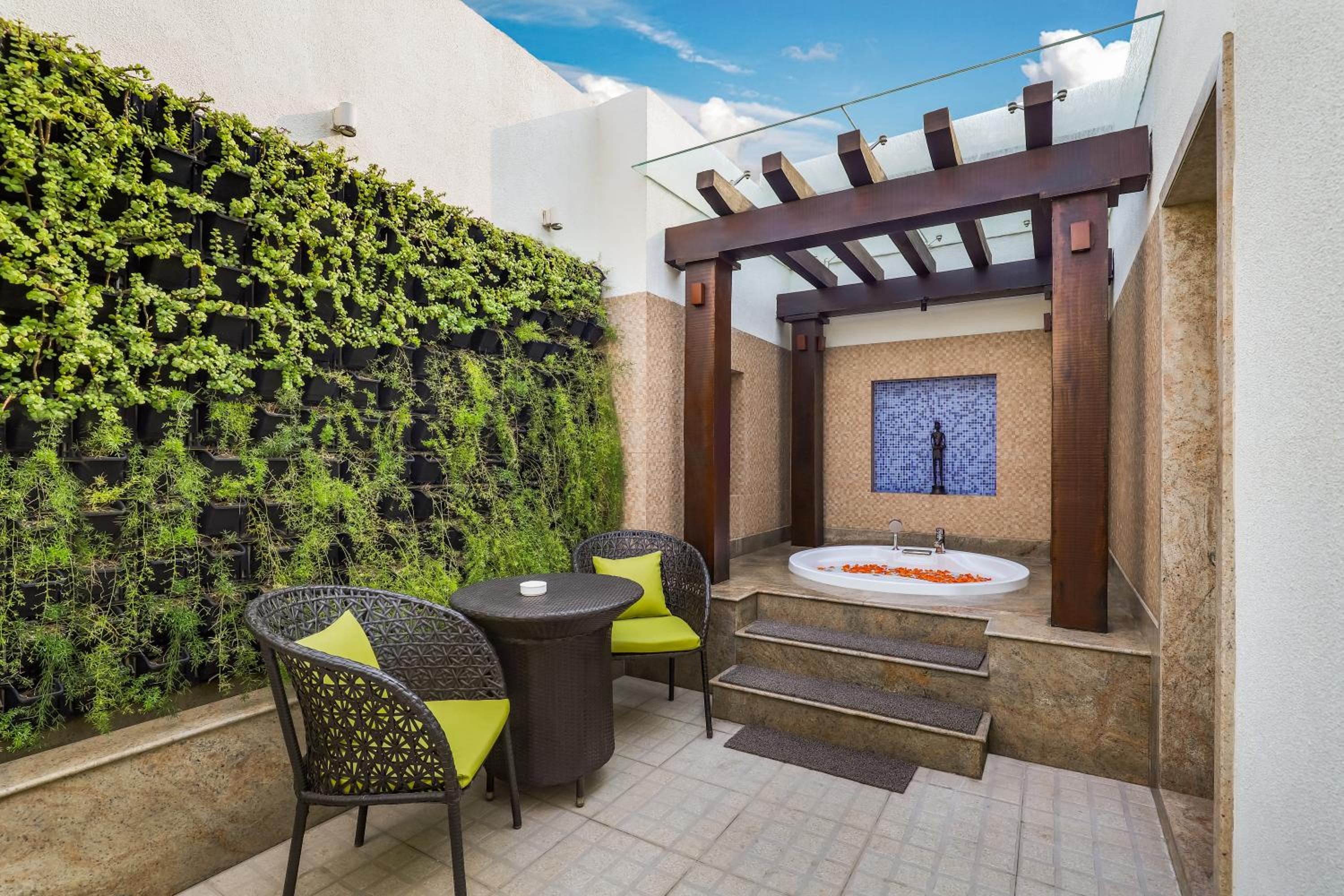Duplex Suite (15% off on Two-way Airport Transfer)