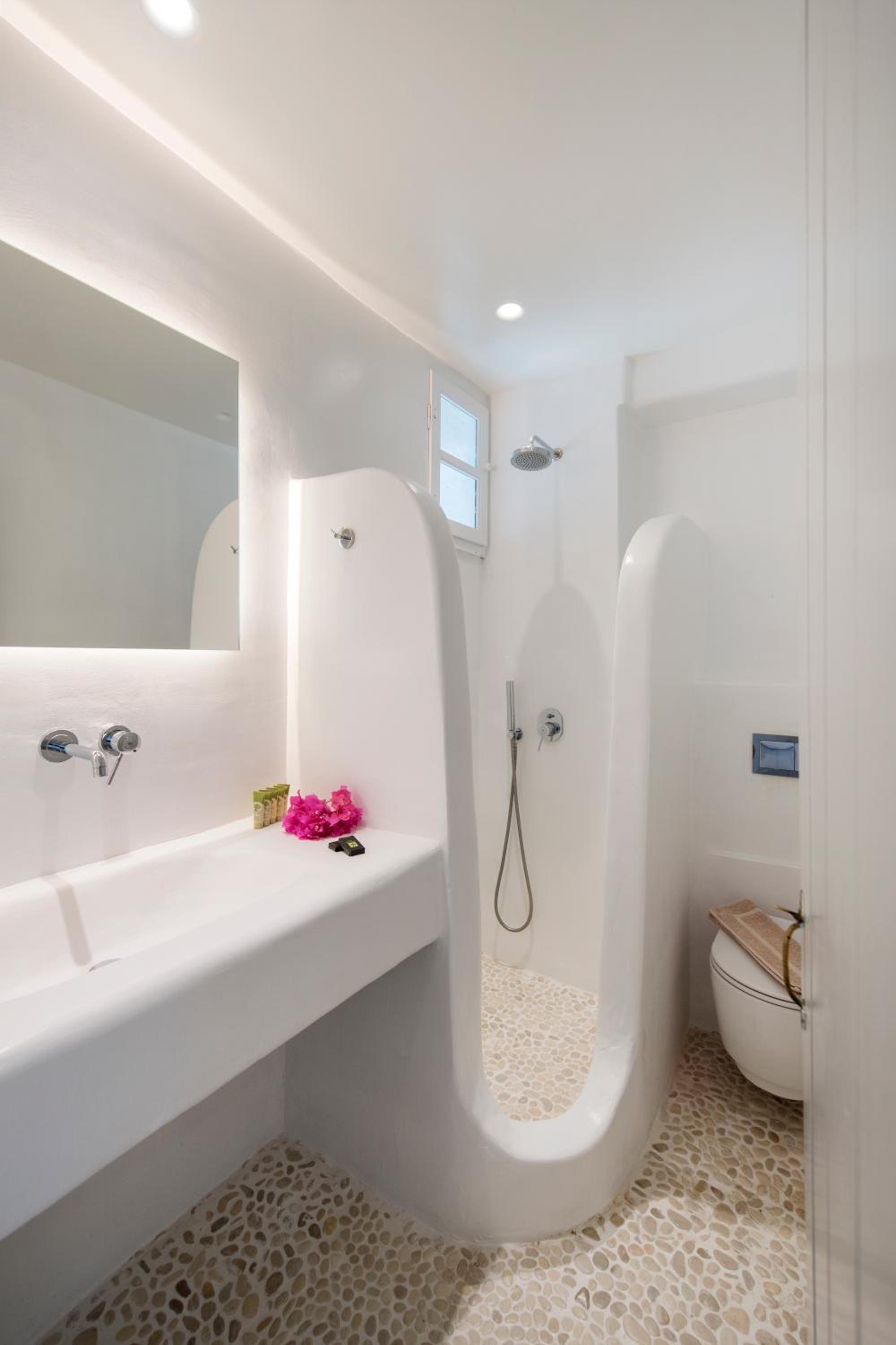 Premium Double Room with Pool View - Photo 3