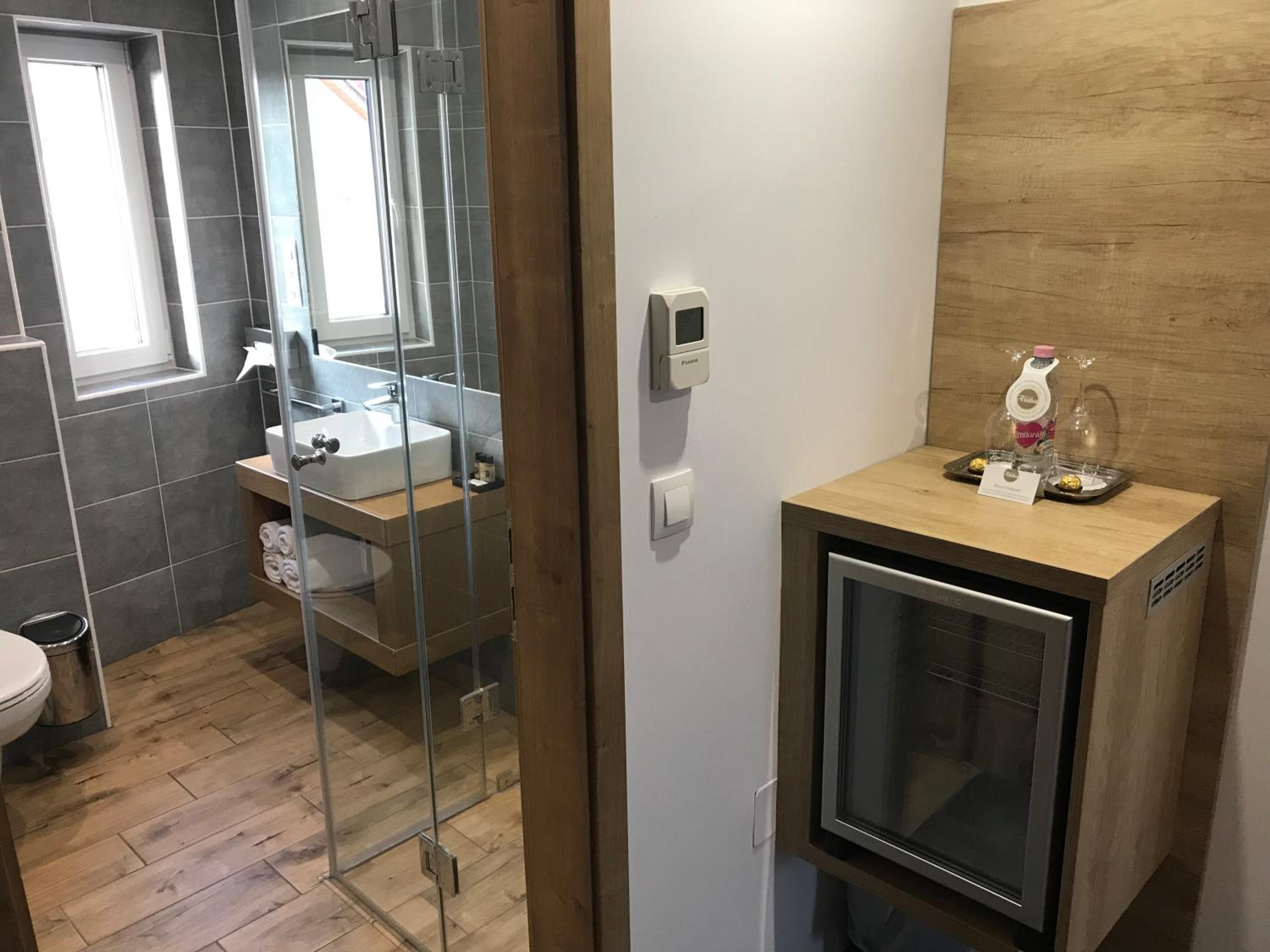 Deluxe Triple Room photo 3
