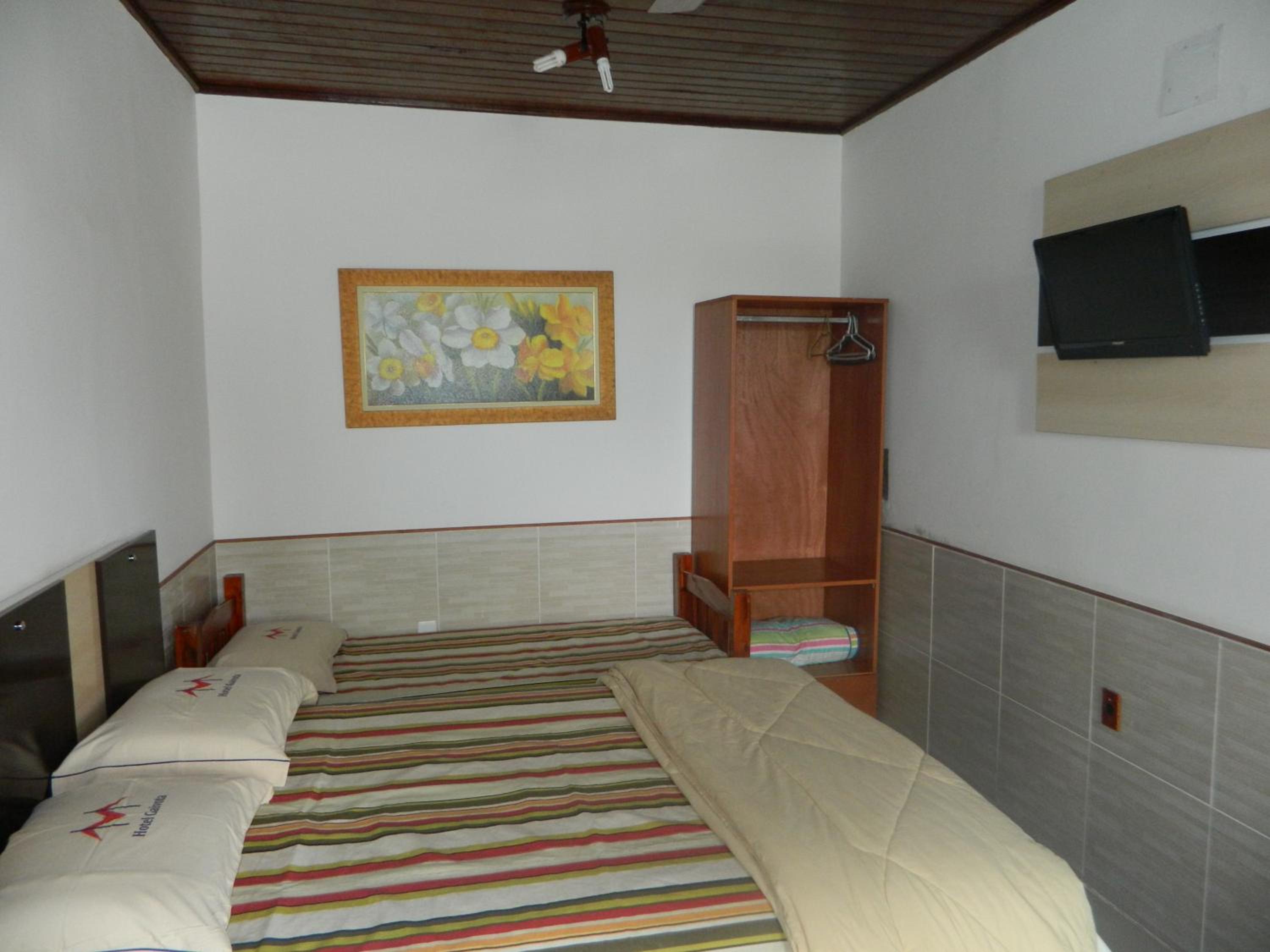Standard Triple Room photo 3