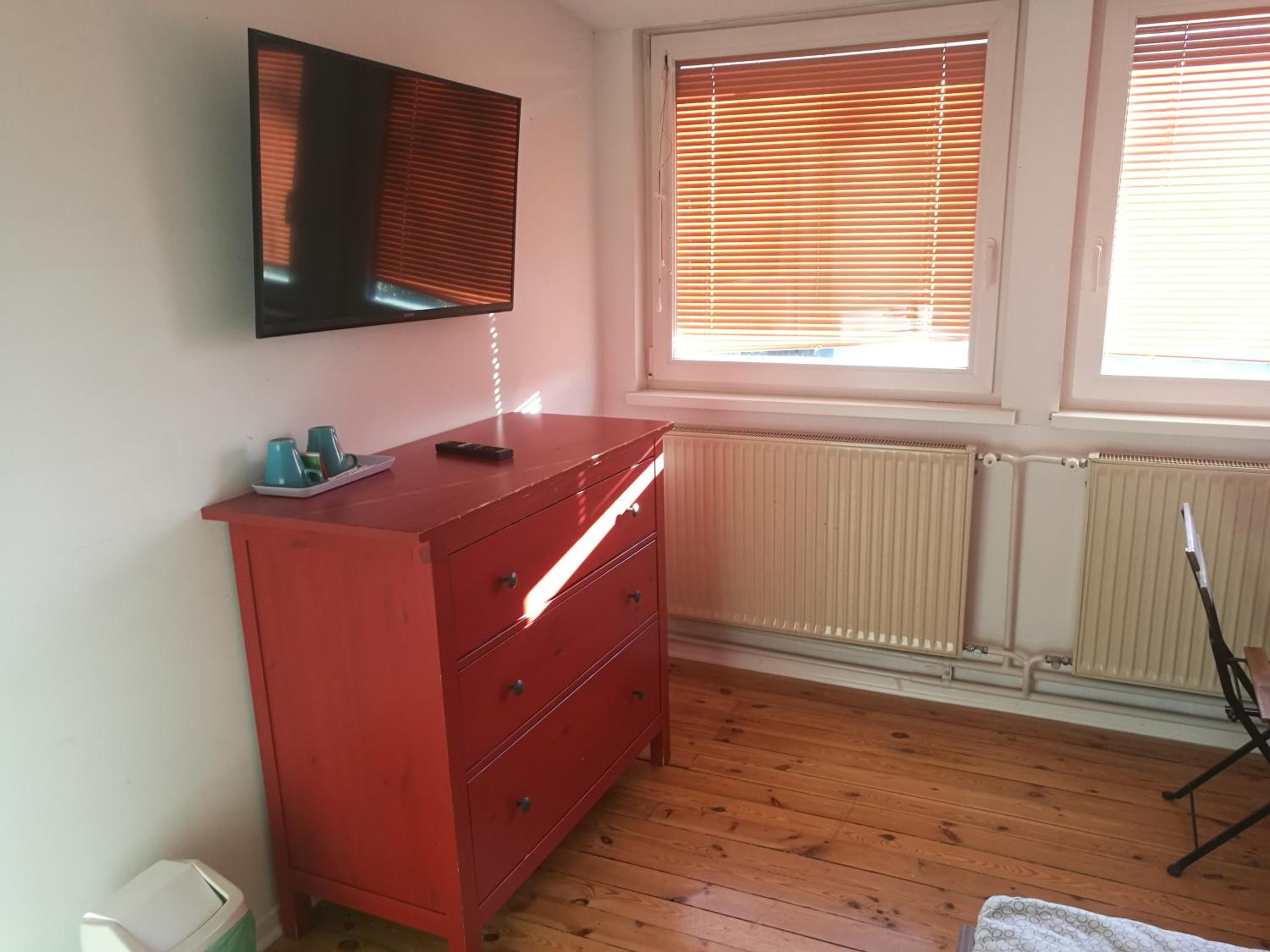 Double Room with Shared Bathroom photo 1