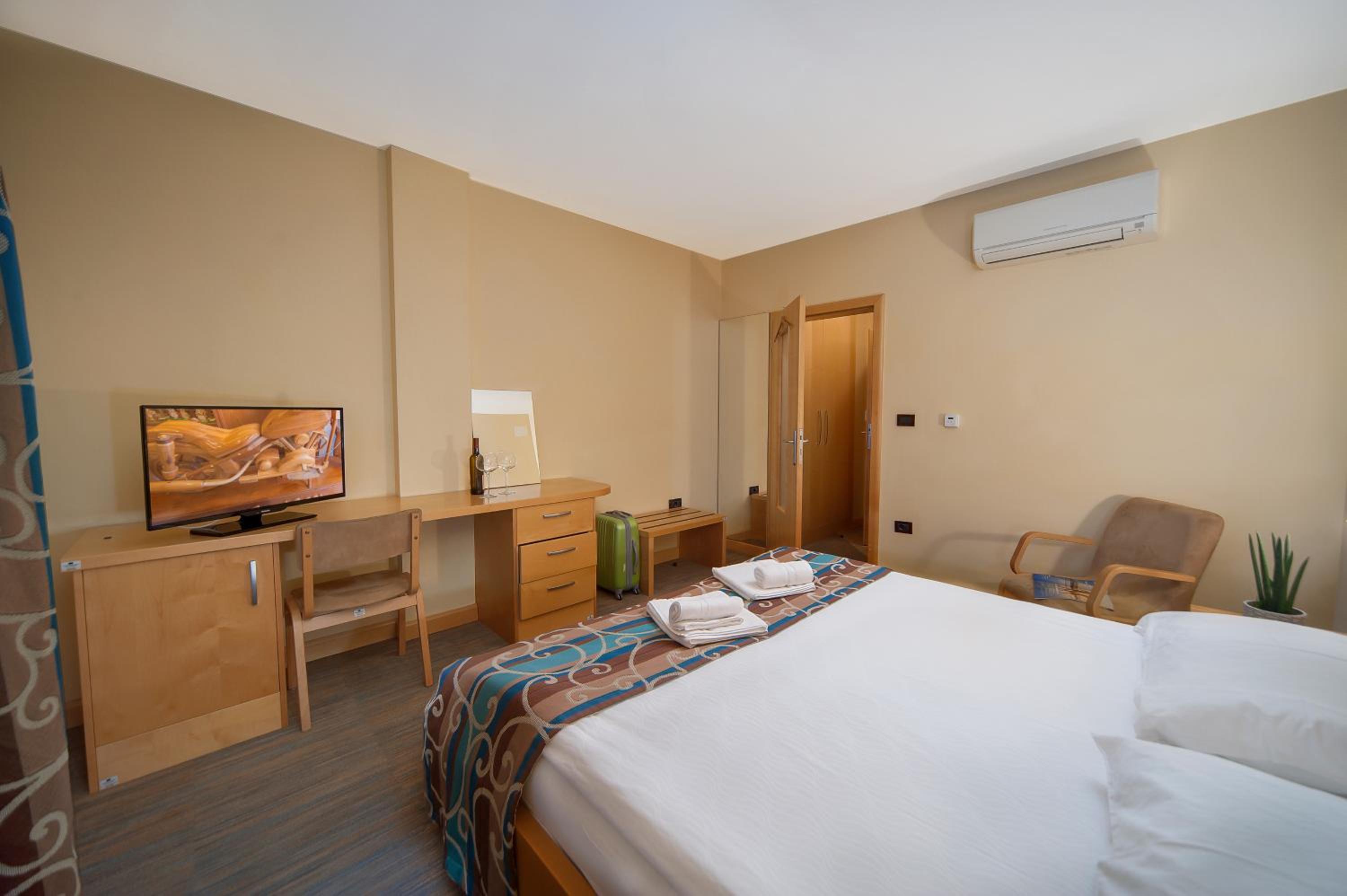Double Room photo 3