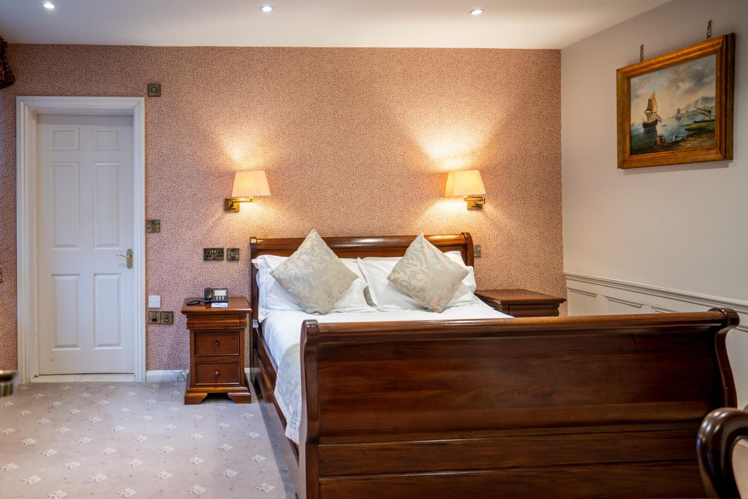 Superior Double Room - Non-Smoking - Photo 6