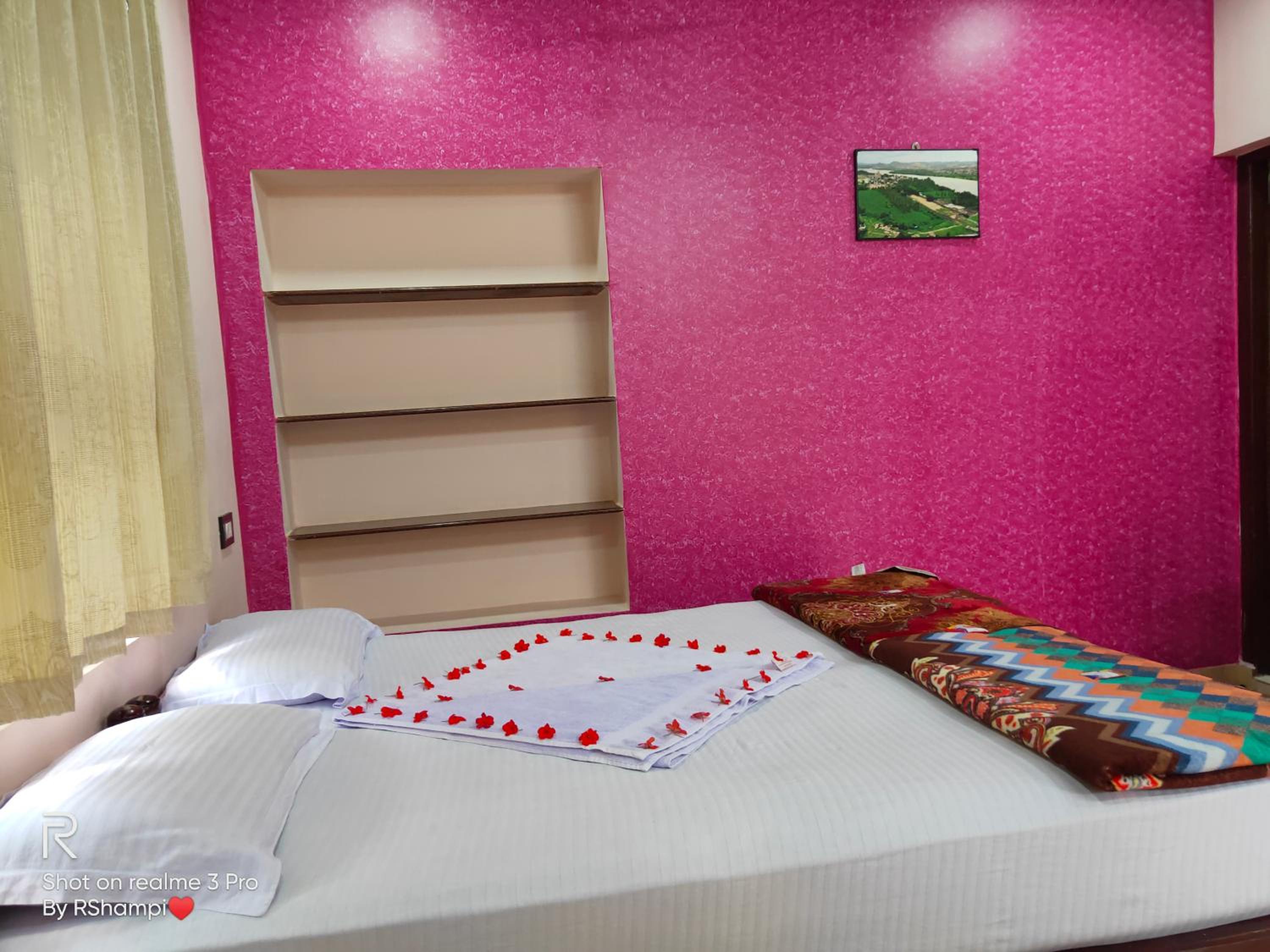 Deluxe Double Room photo 3