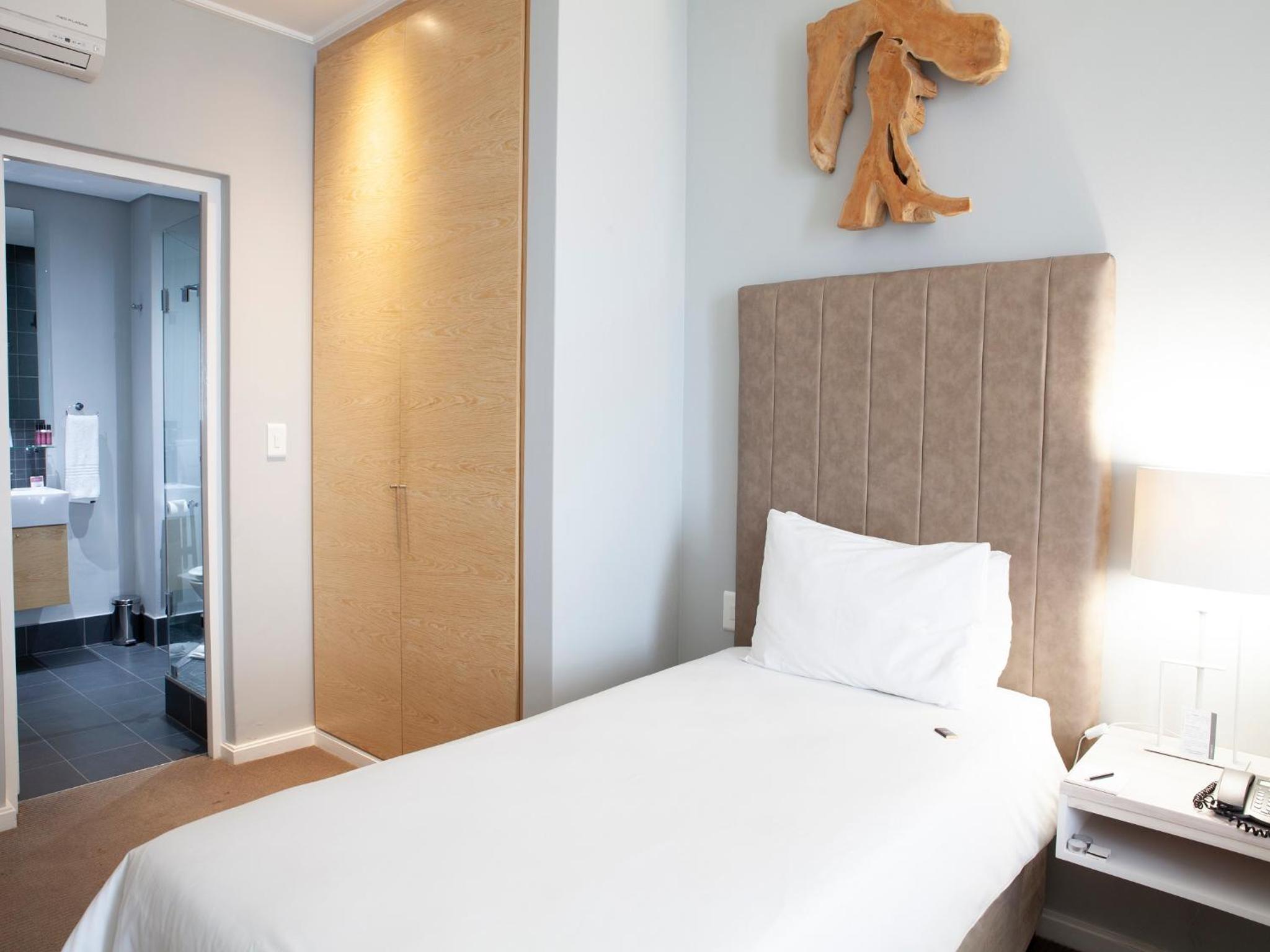 Twin Room with Sea View - Photo 2