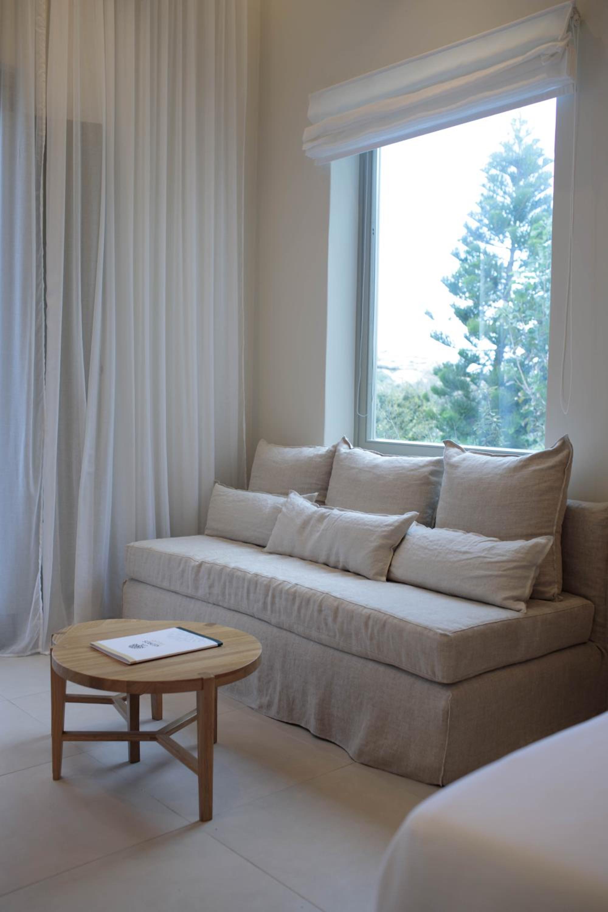 Junior Studio Suite with Garden View and Outdoor Hot Tub - Photo 7