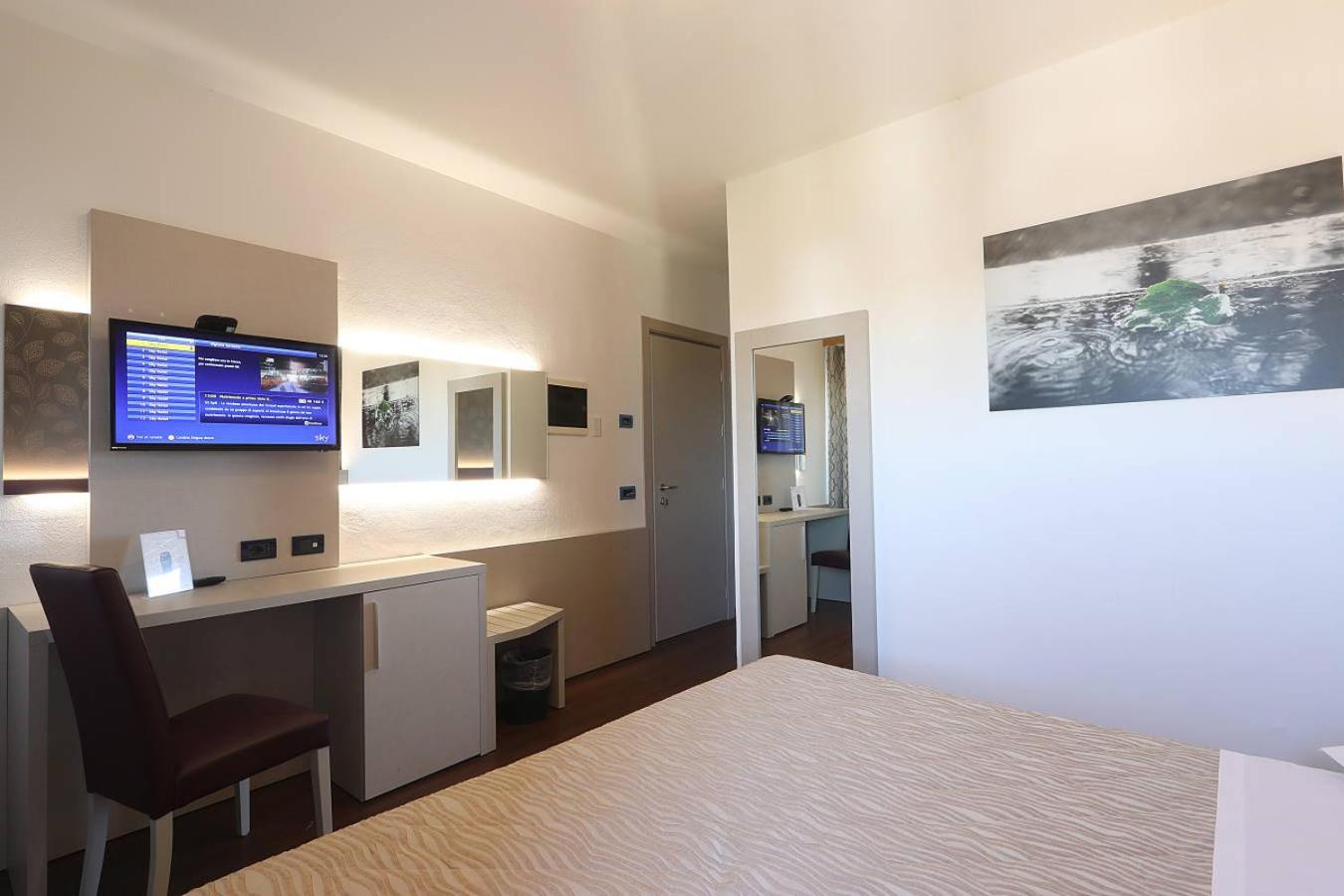 Superior Queen Room photo 3