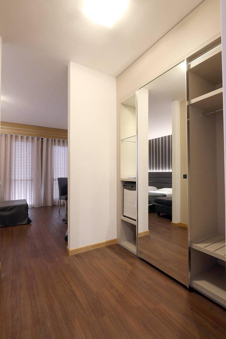 Superior Triple Room photo 3