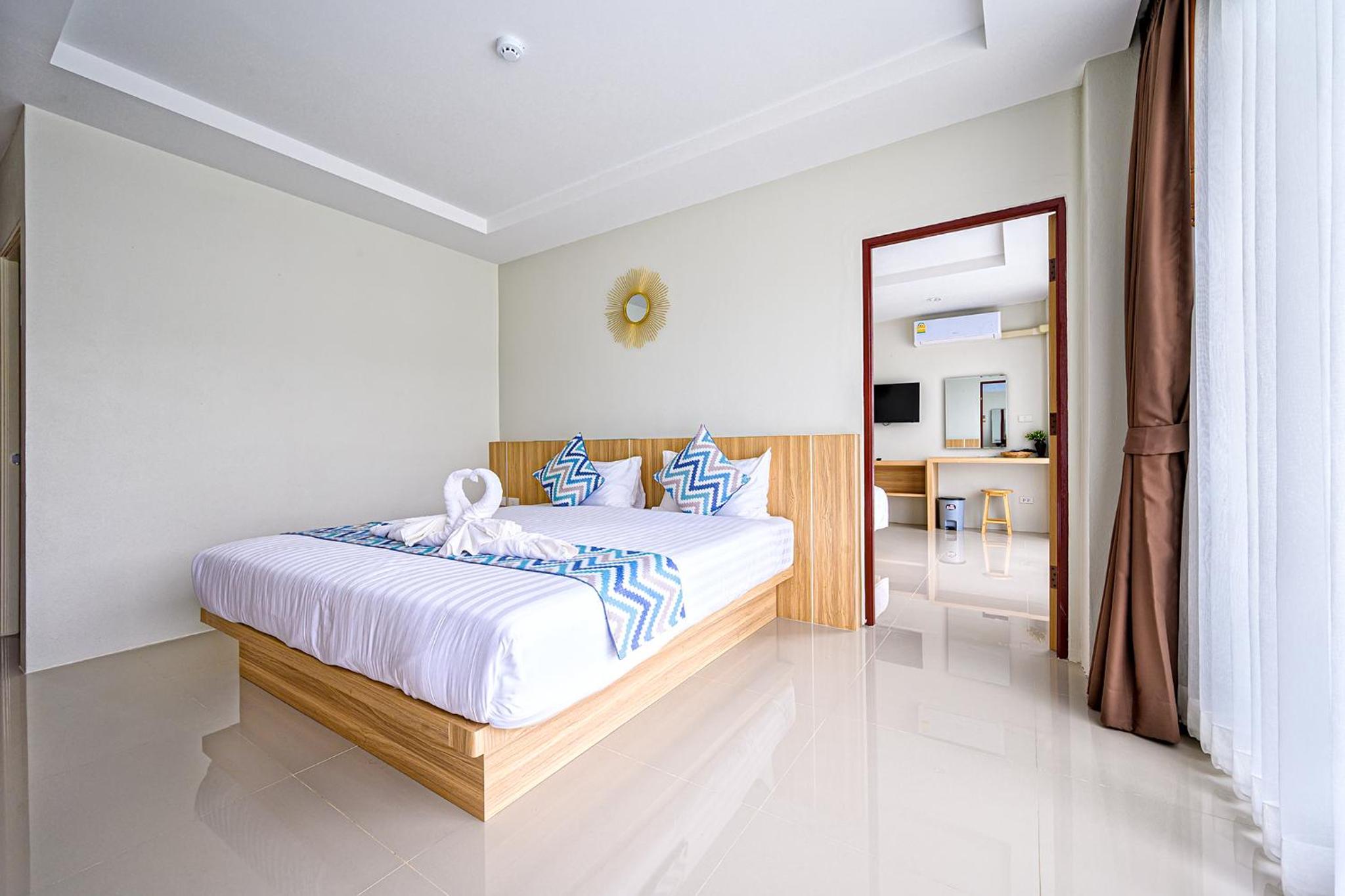 Deluxe Double Room photo 2