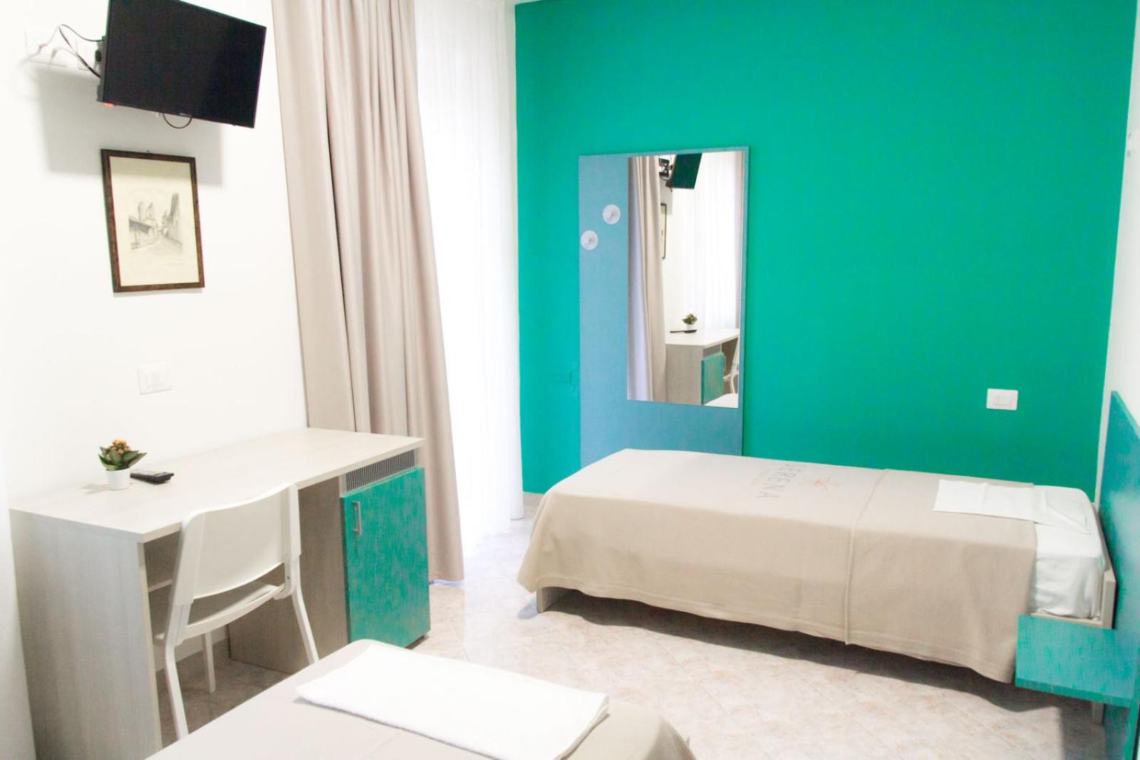Standard King Room photo 3