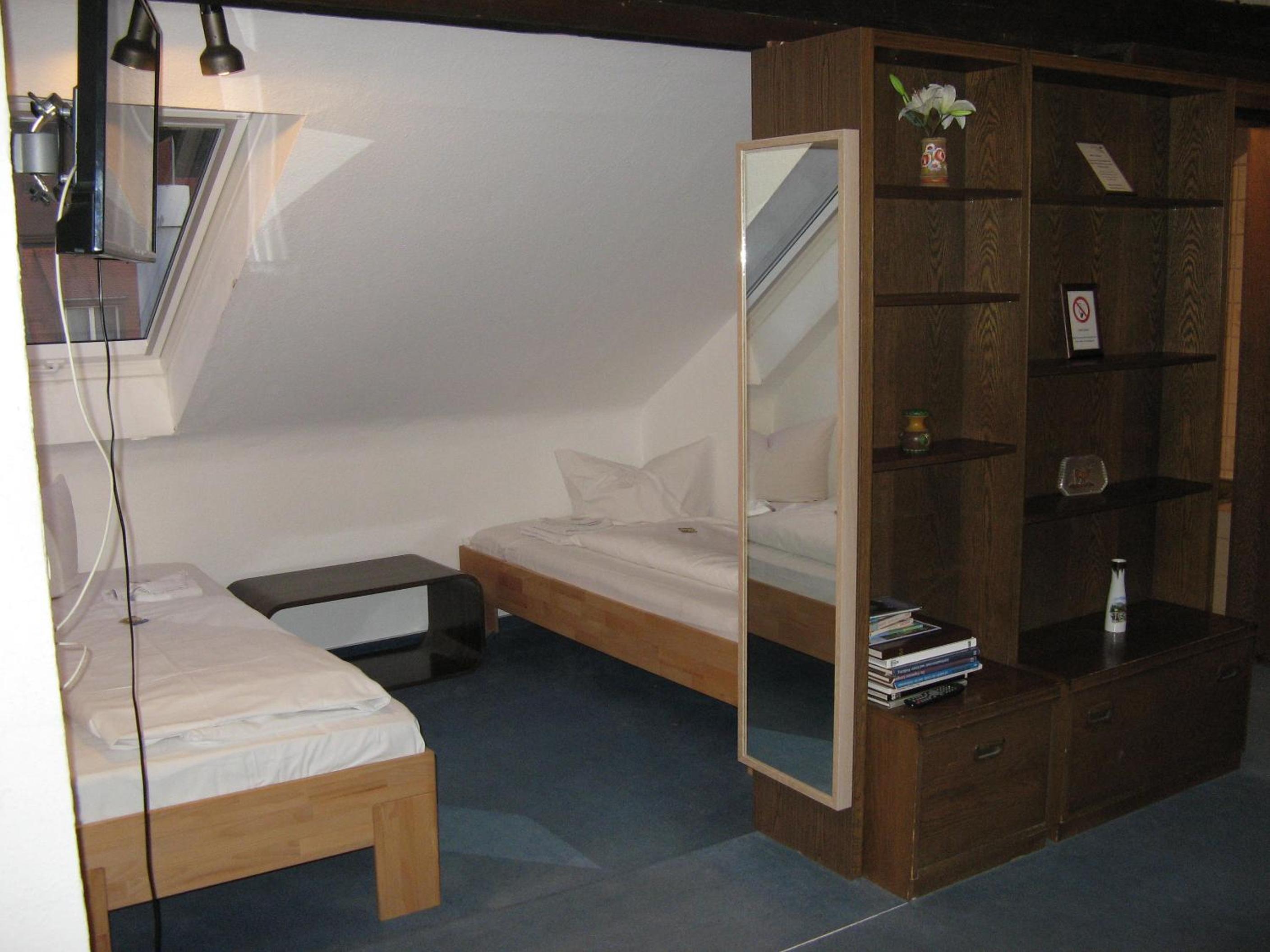 Quadruple Room with Bath photo 2