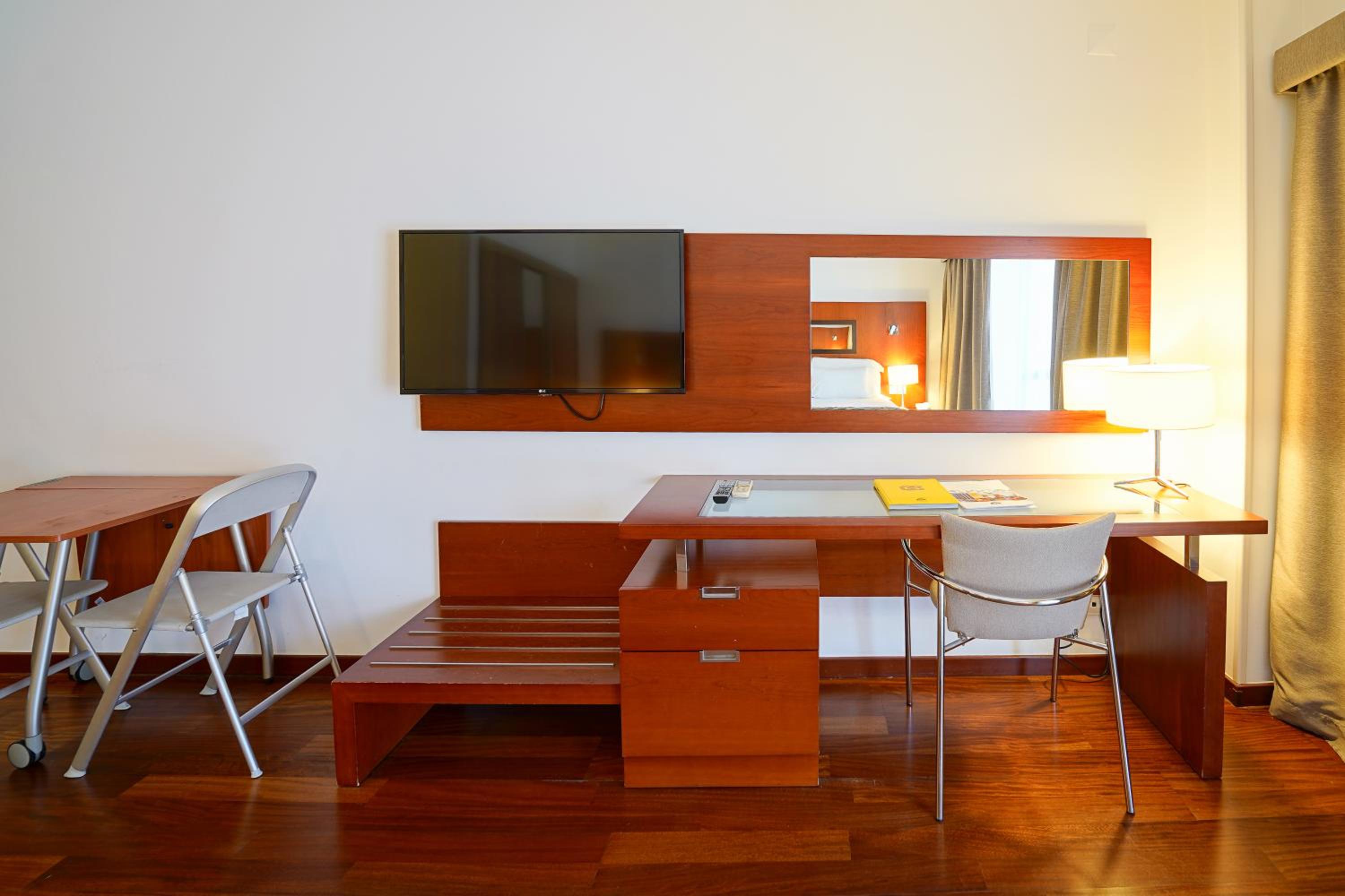 Studio Apartment - Photo 7