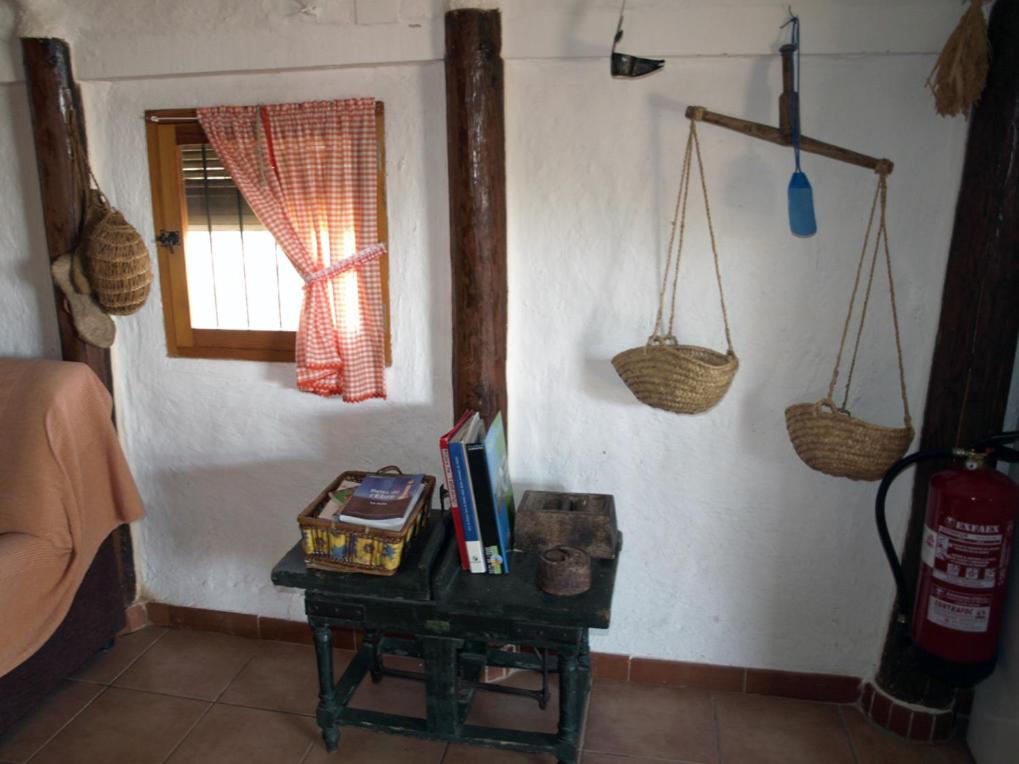 Two-Bedroom House - Photo 8