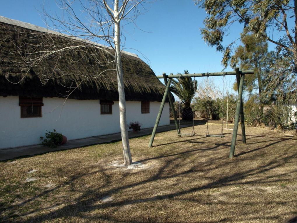 Two-Bedroom House - Photo 2