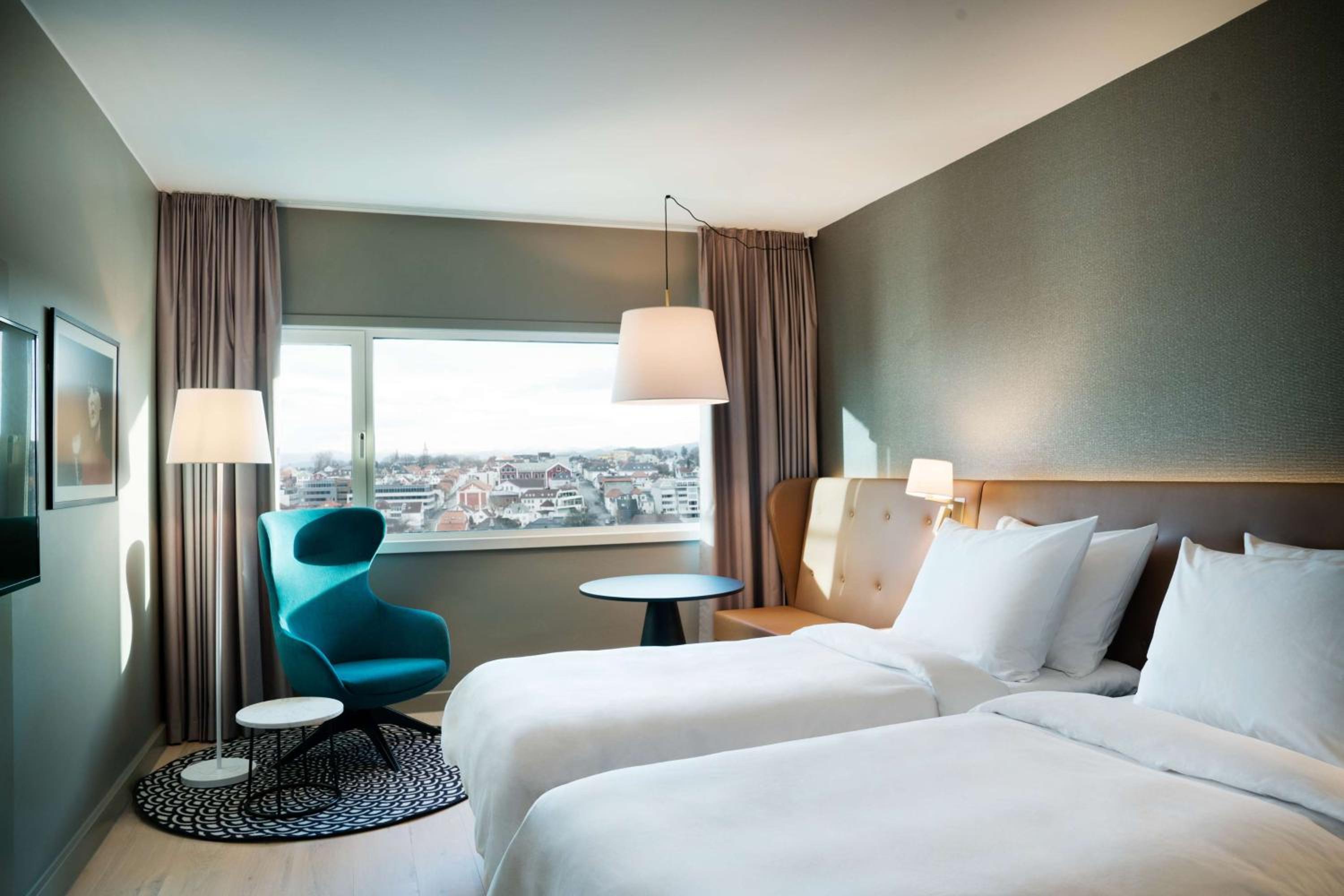 Premium Room with Panoramic City View - Photo 1