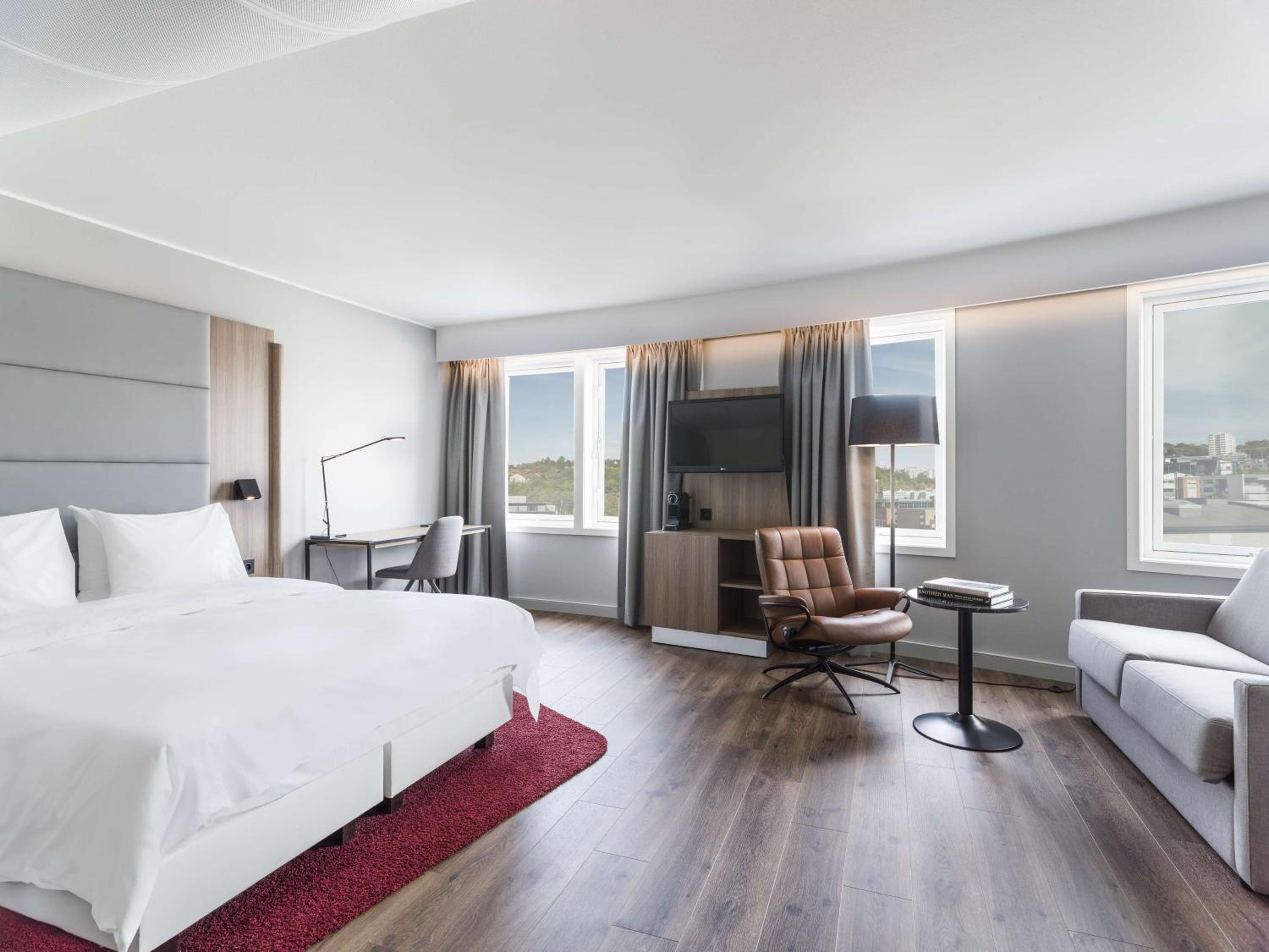 Premium Room - Photo 9