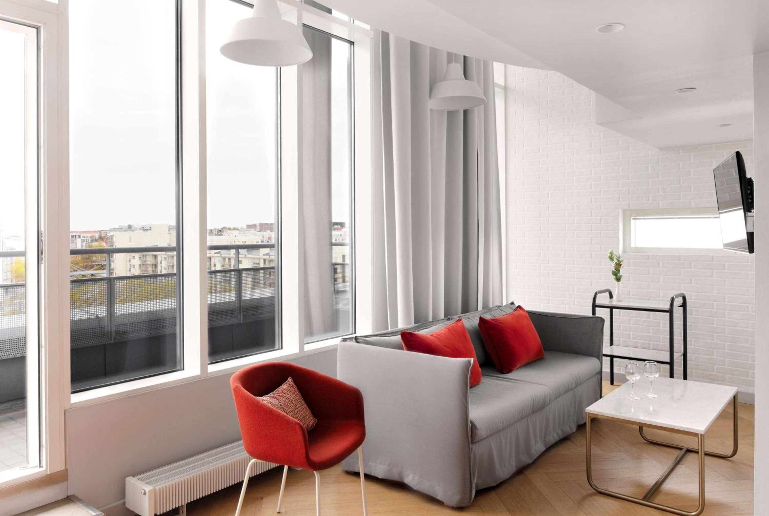 Premium Room - Photo 16