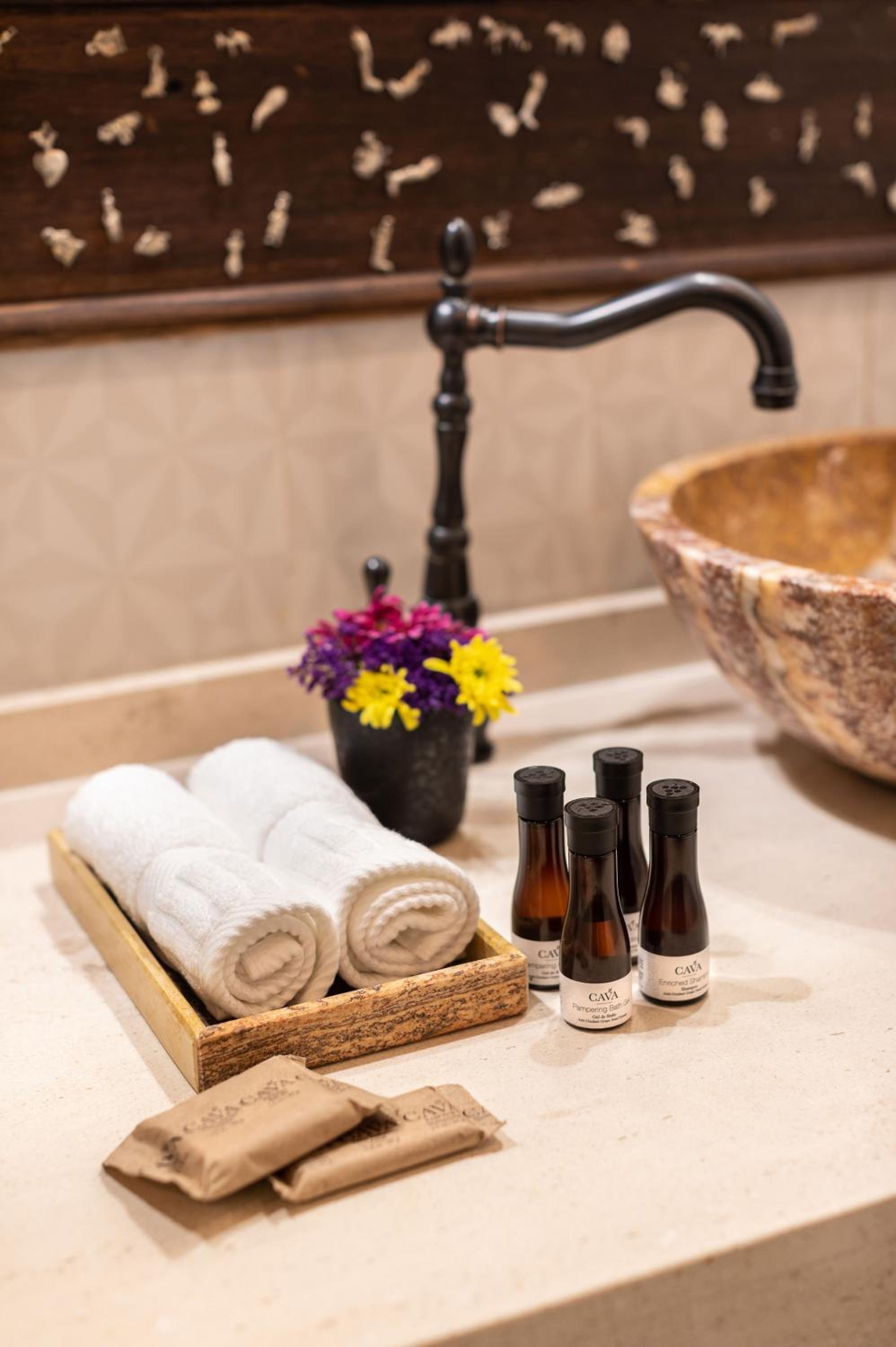 Junior Suite with Garden View - Photo 8