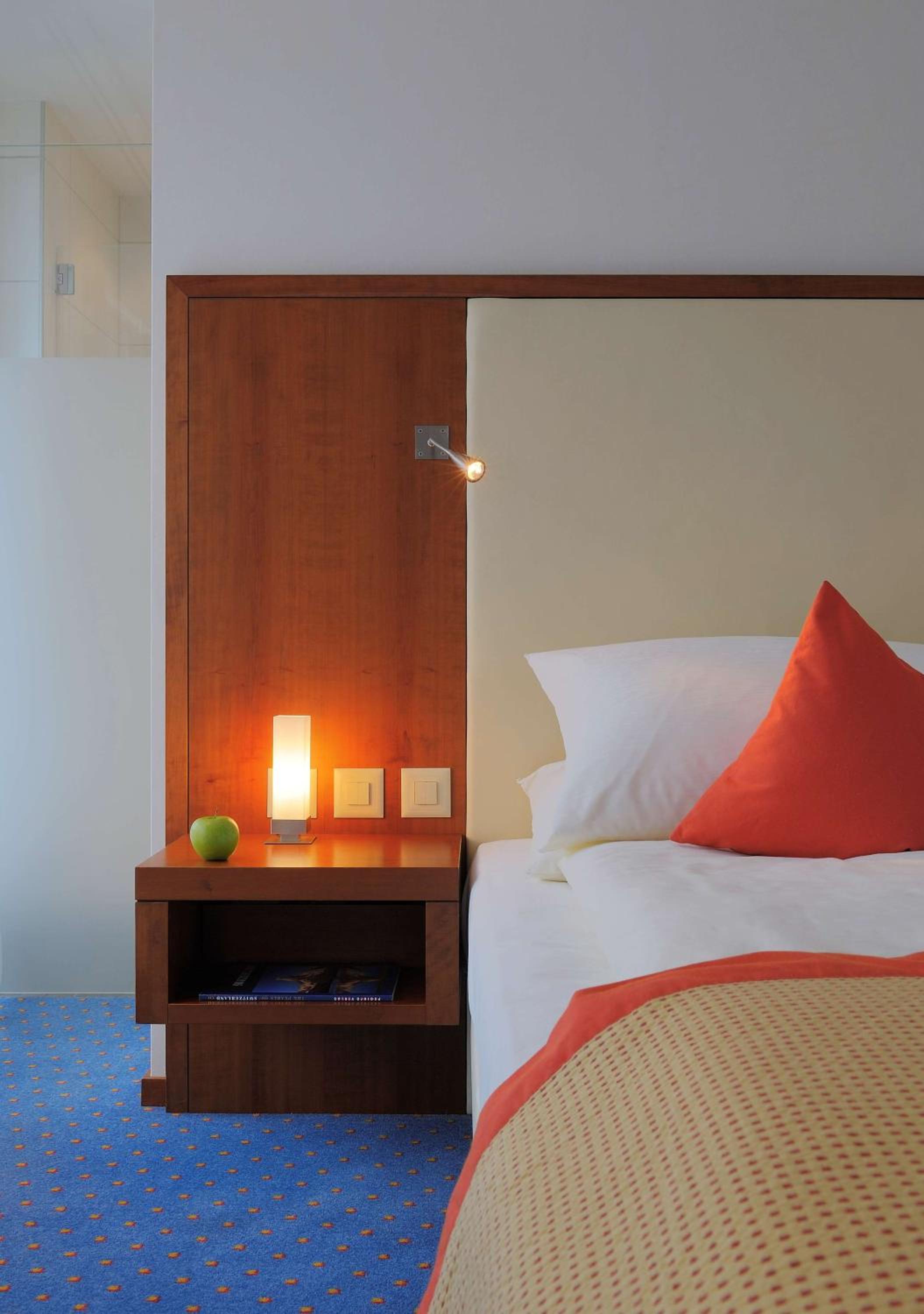 Junior Suite with Balcony - Photo 4