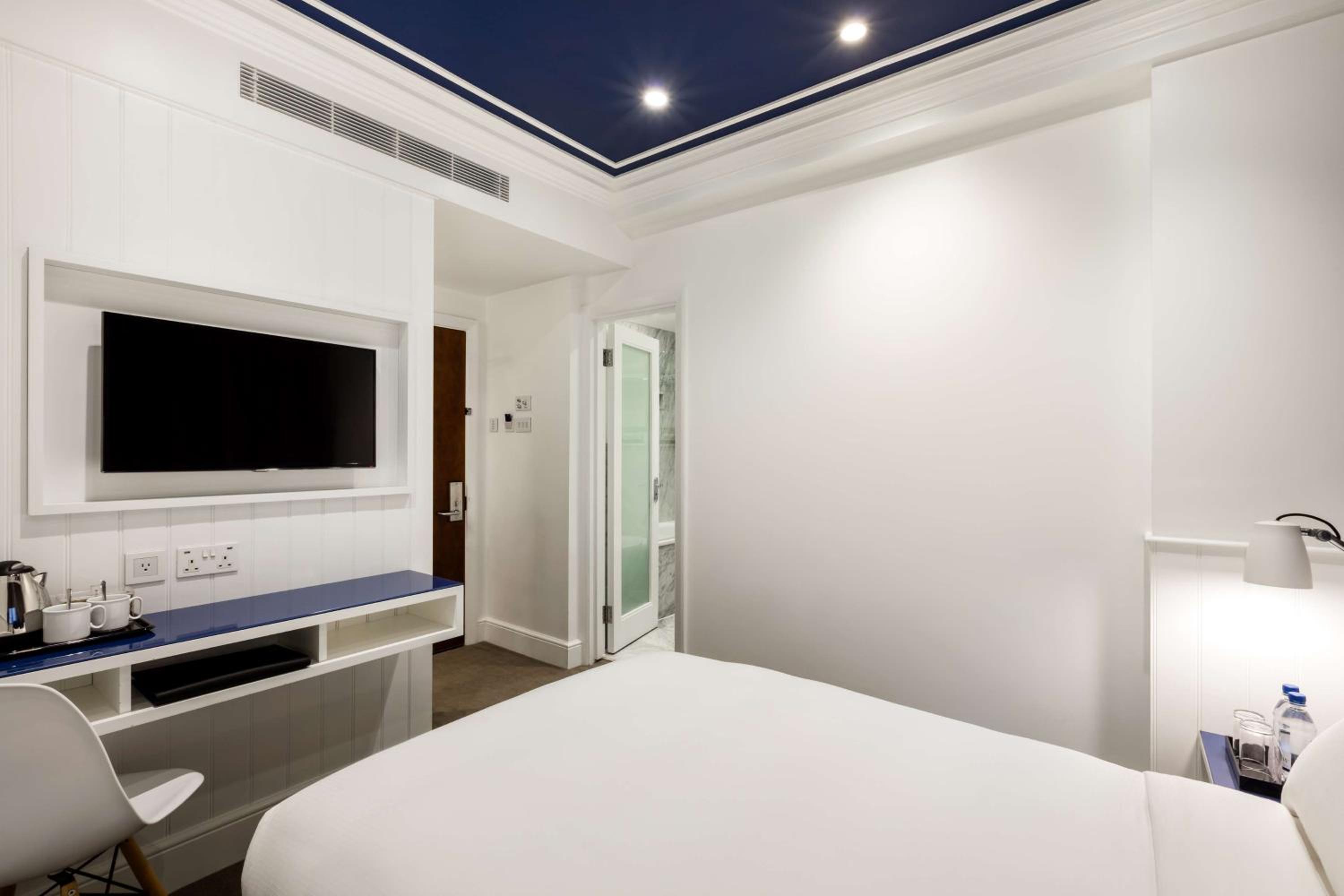 Standard Double/Twin Room photo 3