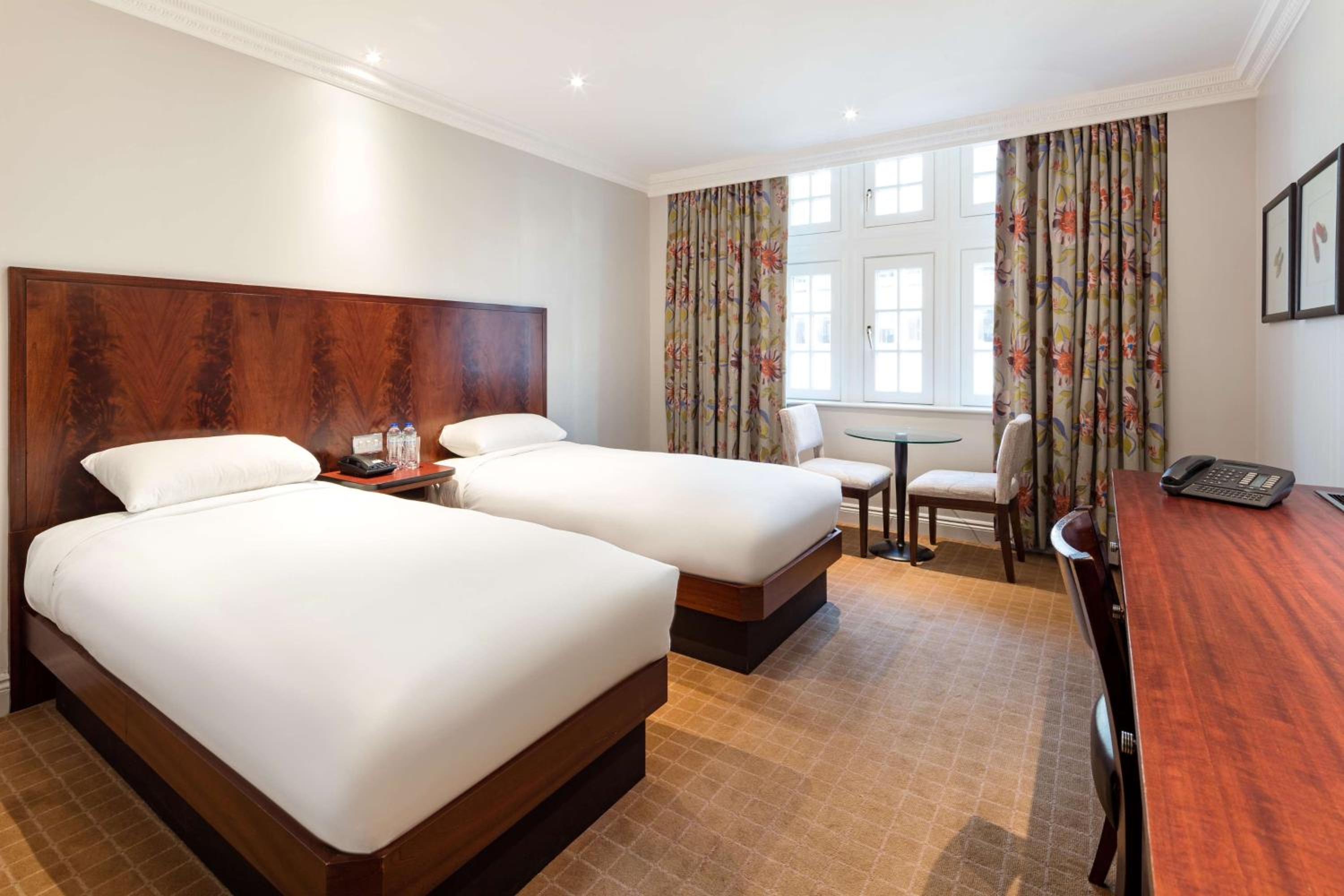 Standard Double or Twin Room photo 1