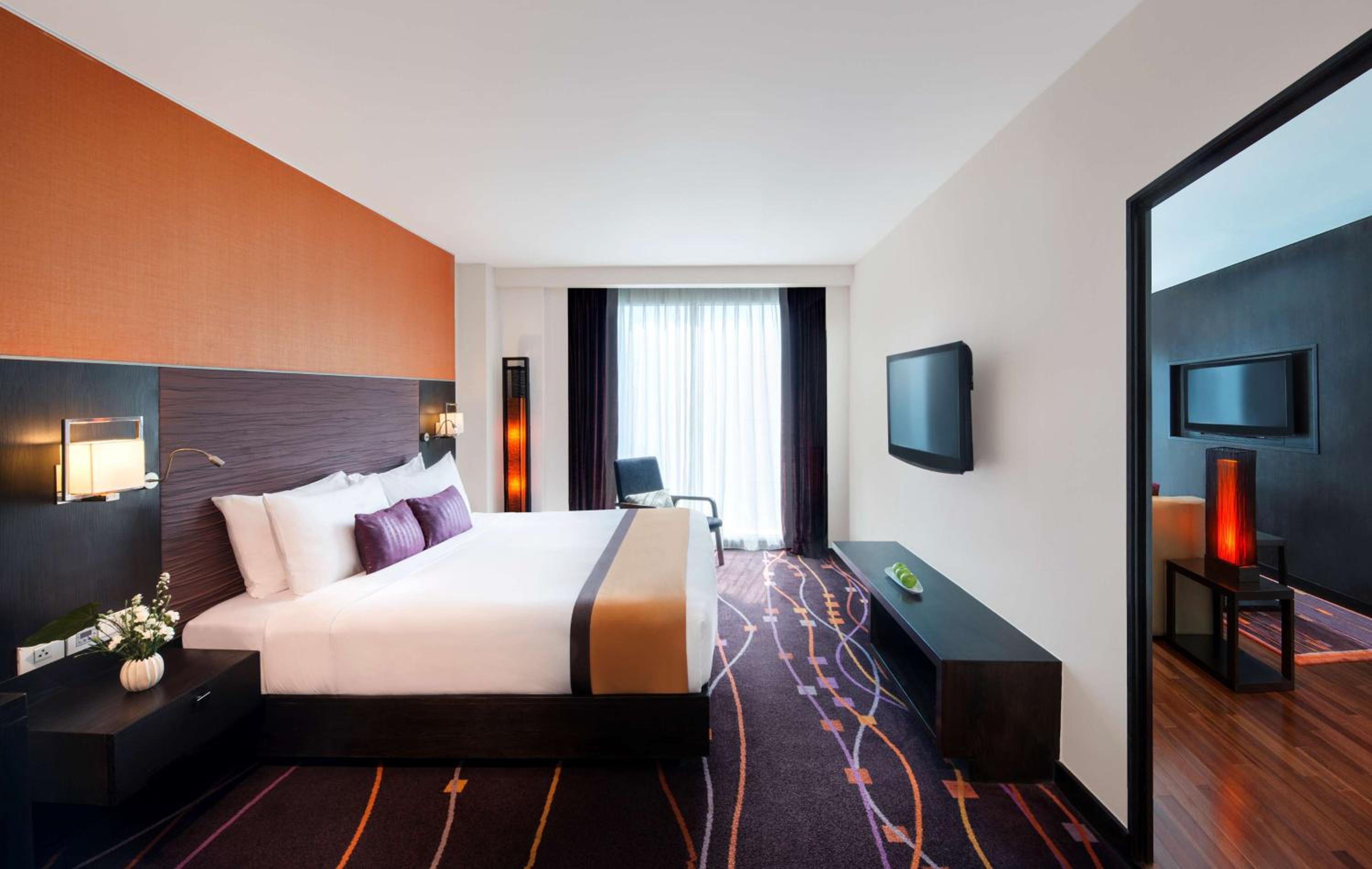 One-Bedroom Premium Suite photo 3