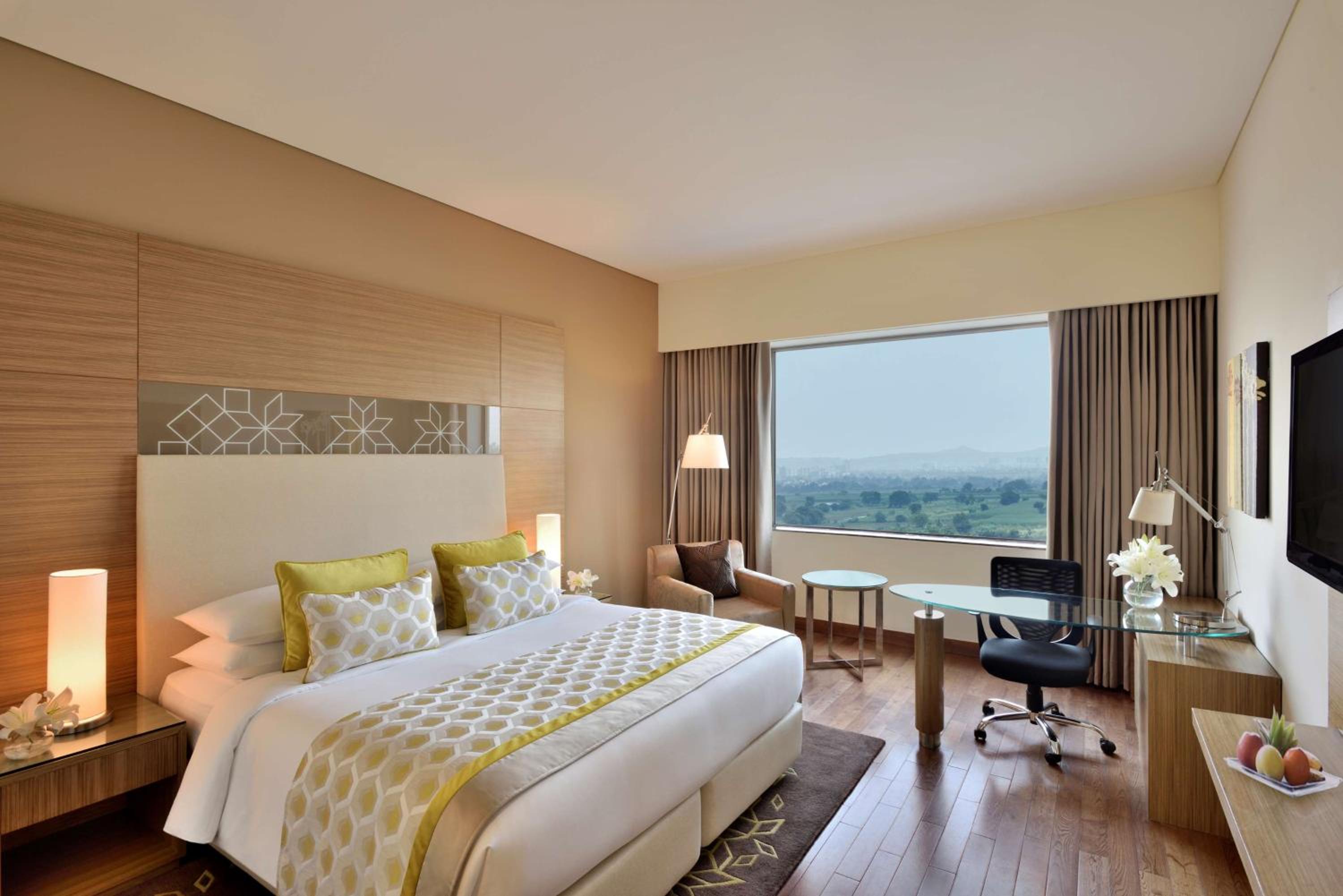 Superior Room with 1+1 IMFL at The Brew Bar, Complimentary Credit worth INR 500 redeemable on Food & Soft Beverages, with minimum spend of INR 2000/- Superior Room with 1+1 IMFL at The Brew Bar, Complimentary Credit worth INR 500 redeemable on Food & Soft Beverages, with minimum spend of INR 2000/-