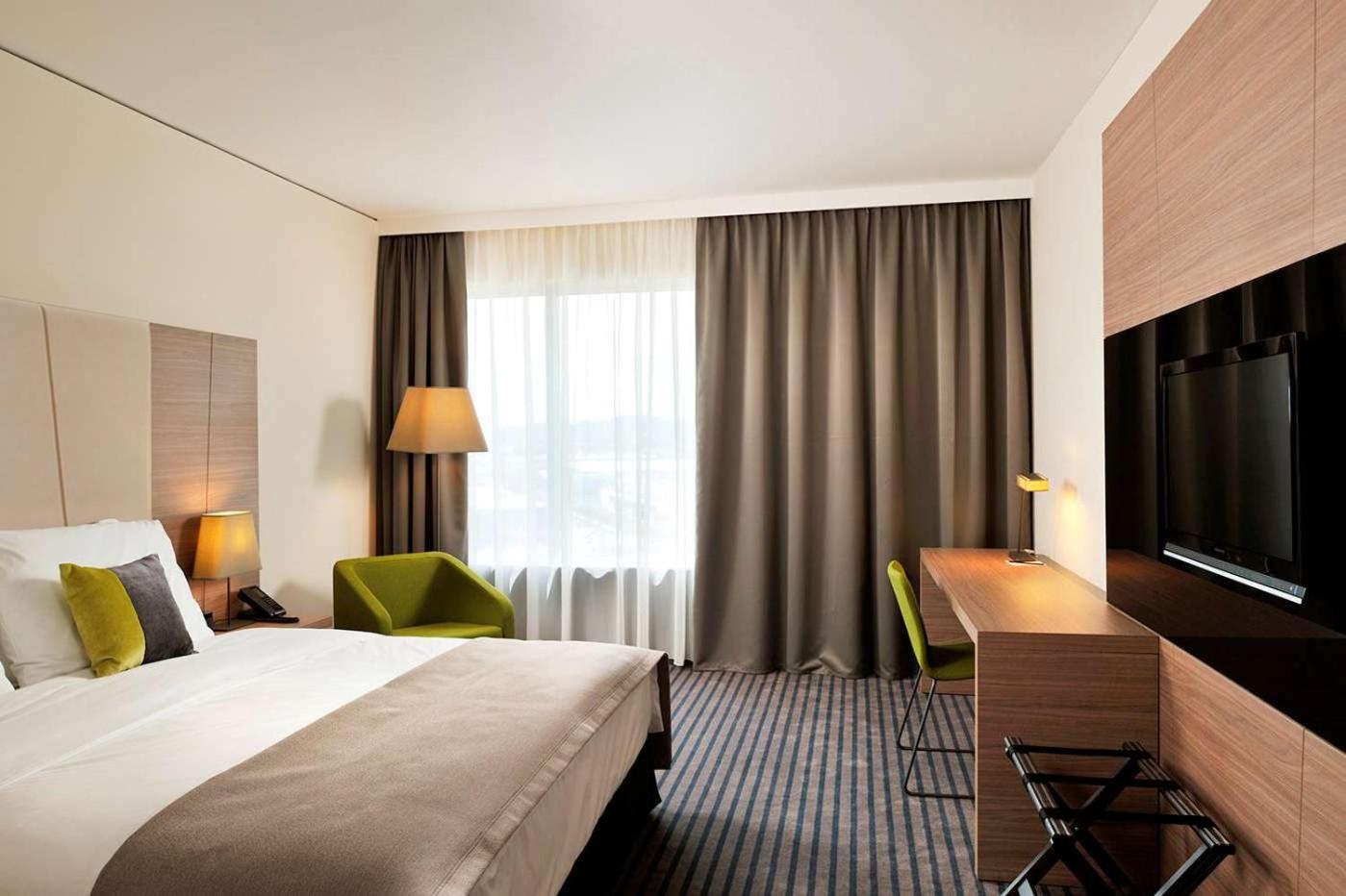 One Bedroom Suite photo 1