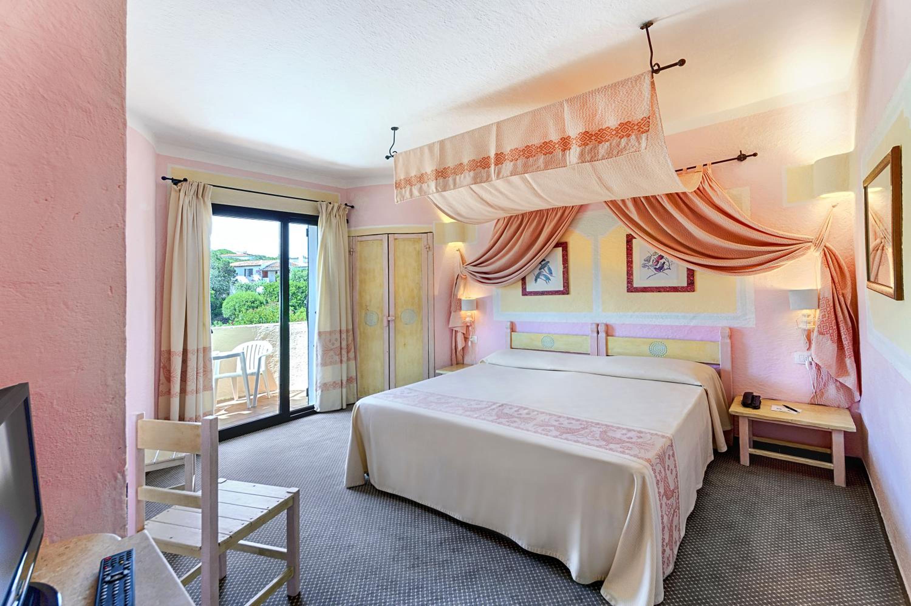 Double or Twin Room - Photo 1