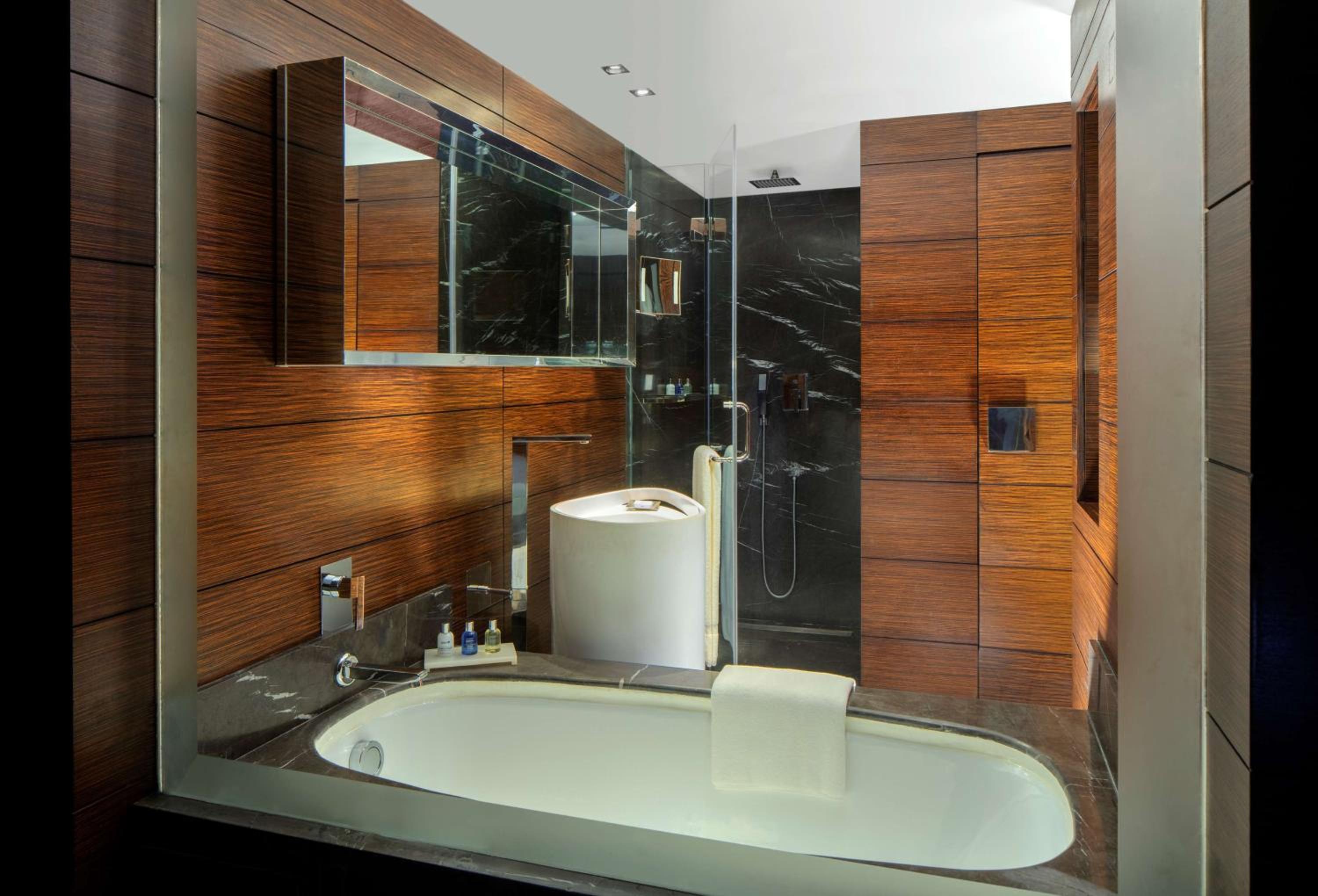Deluxe Room - Photo 2