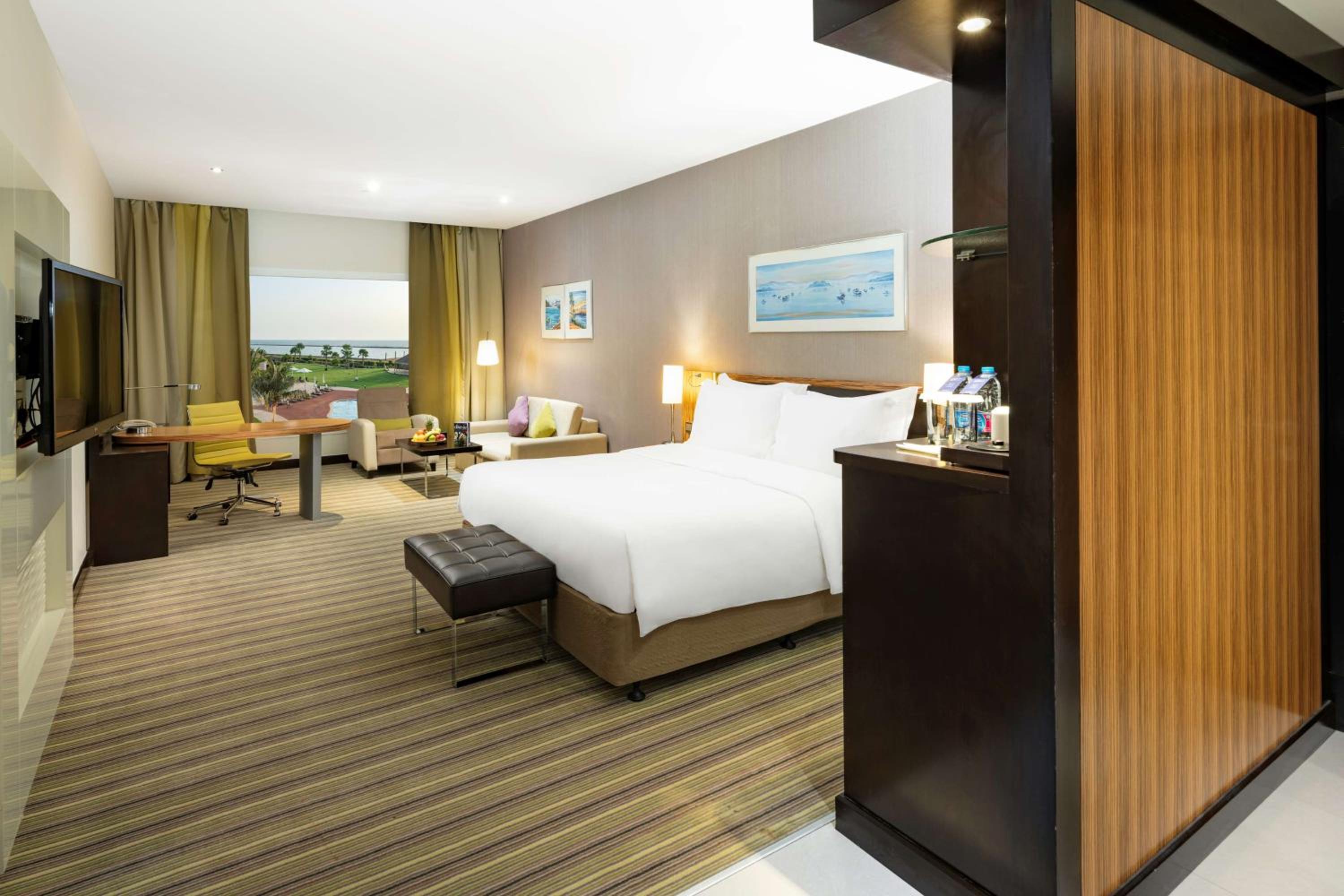 King Suite with Sea and Garden View