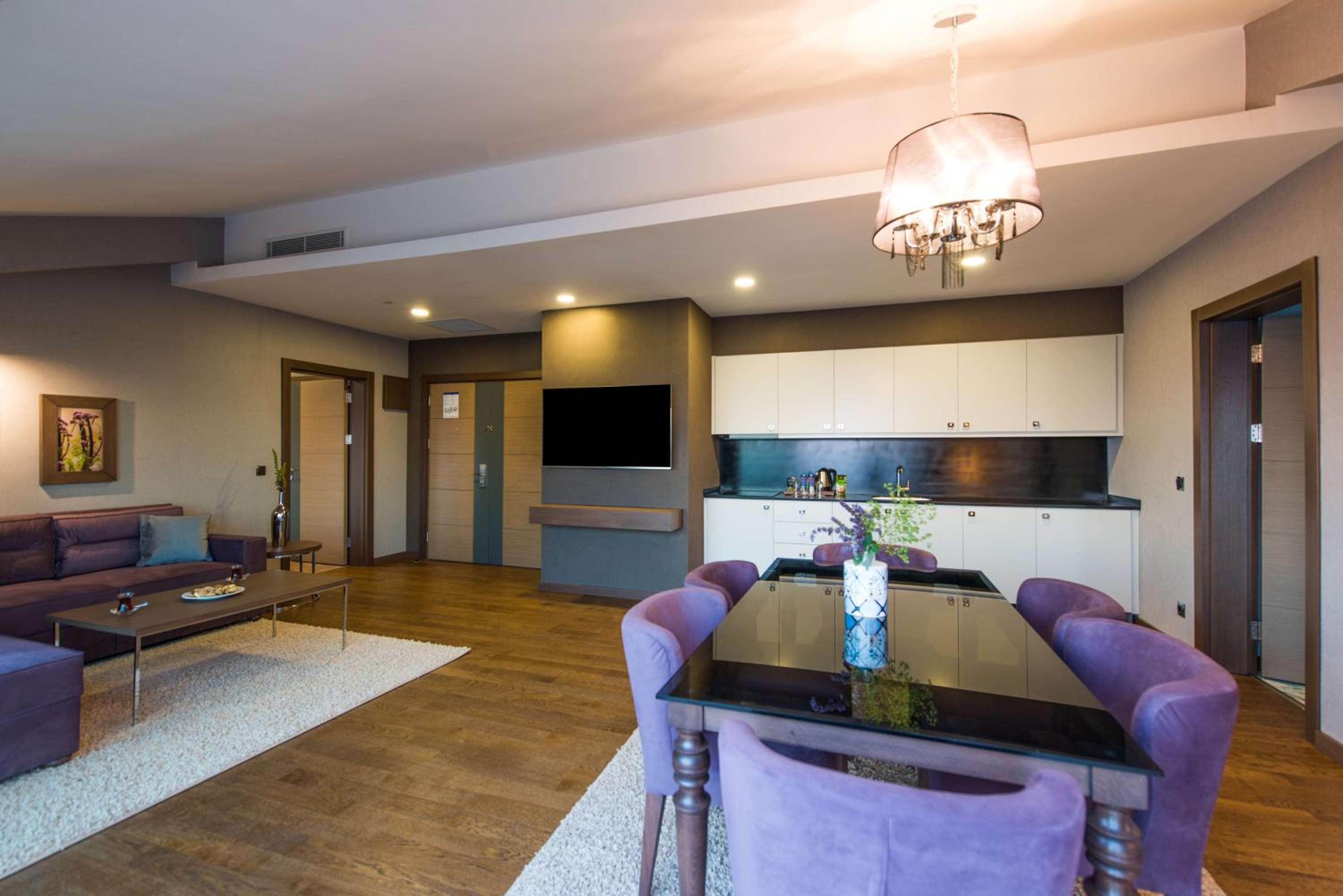 Two-Bedroom Suite photo 2