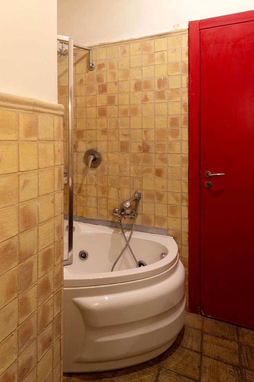 Triple Room - Photo 9