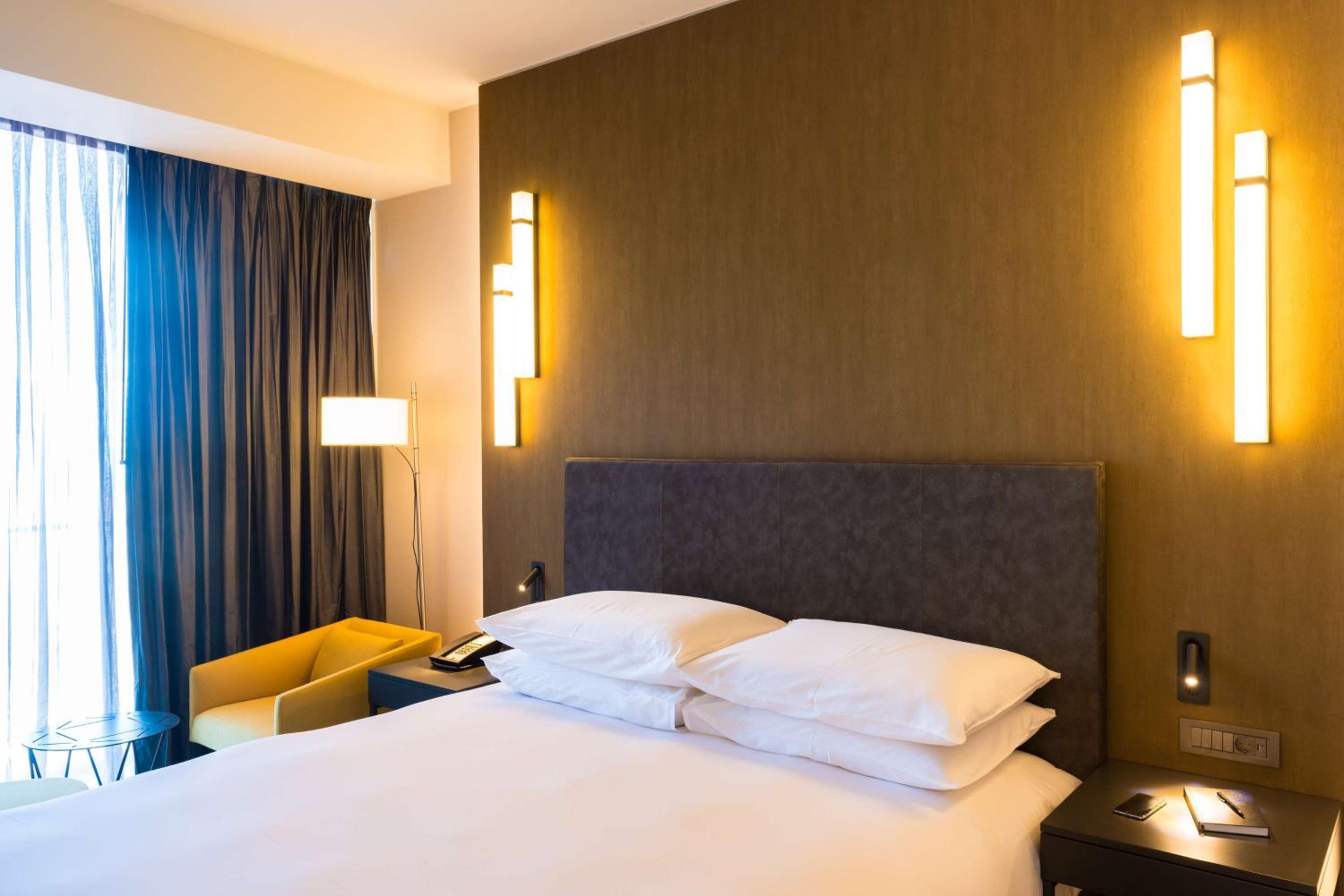 Standard Double Or Twin Room With Balcony And Pool View photo 1