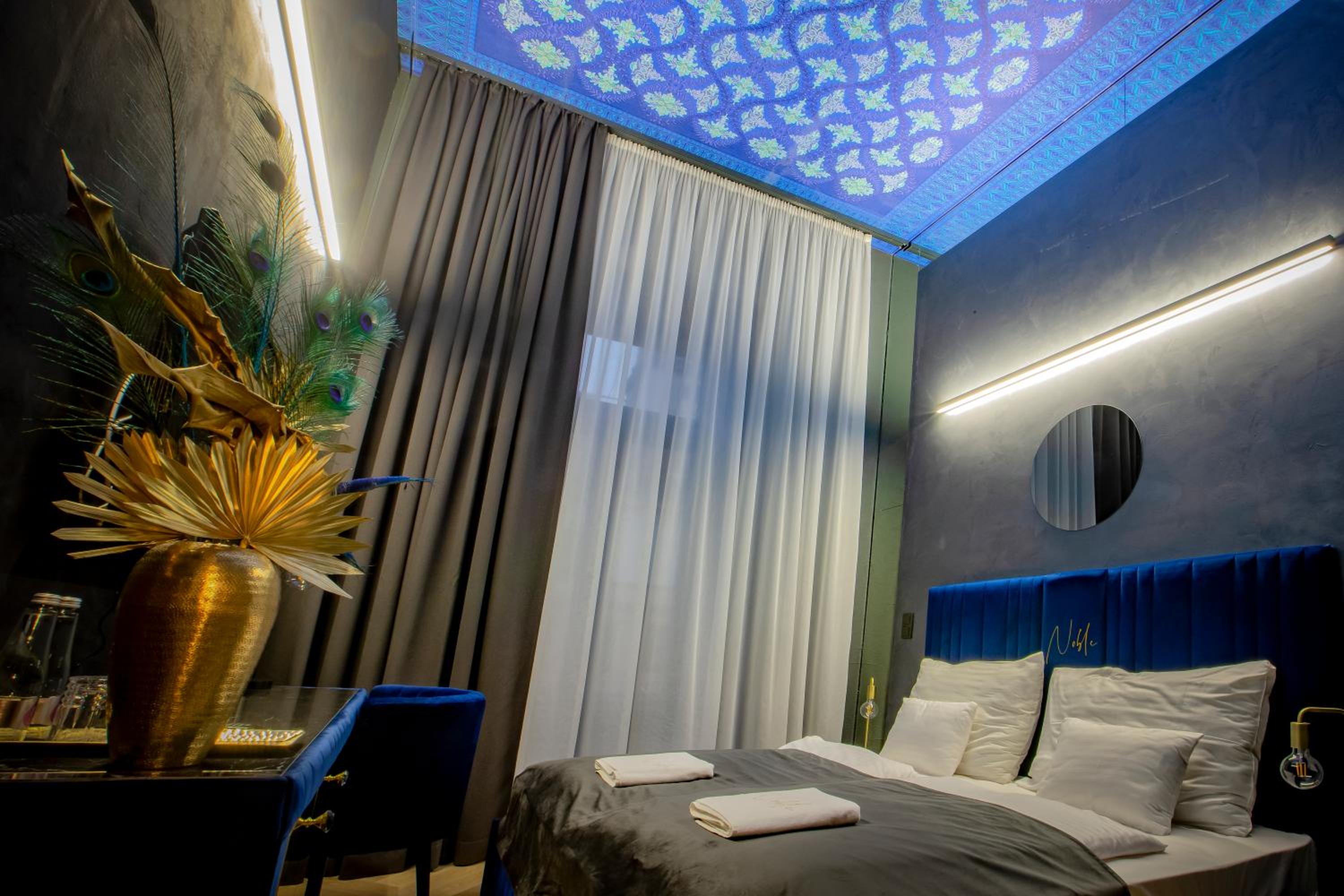 Standard Double Room - Photo 3