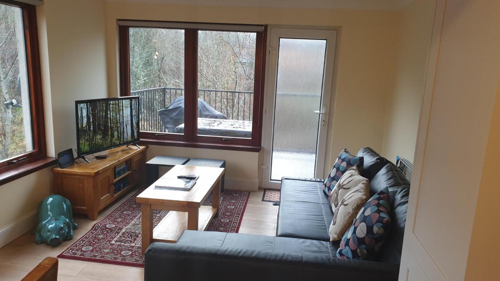 Apartment with Terrace - Photo 17