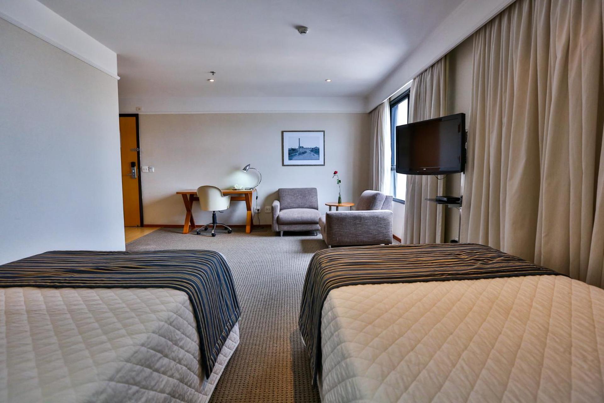 Superior Suite - Photo 3