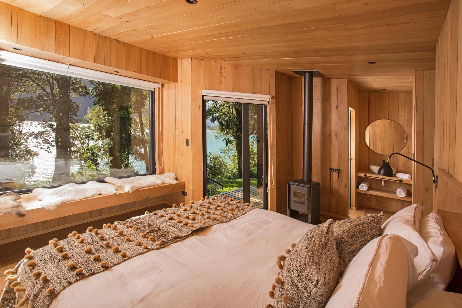 Deluxe Double or Twin Room with Lake View photo 1