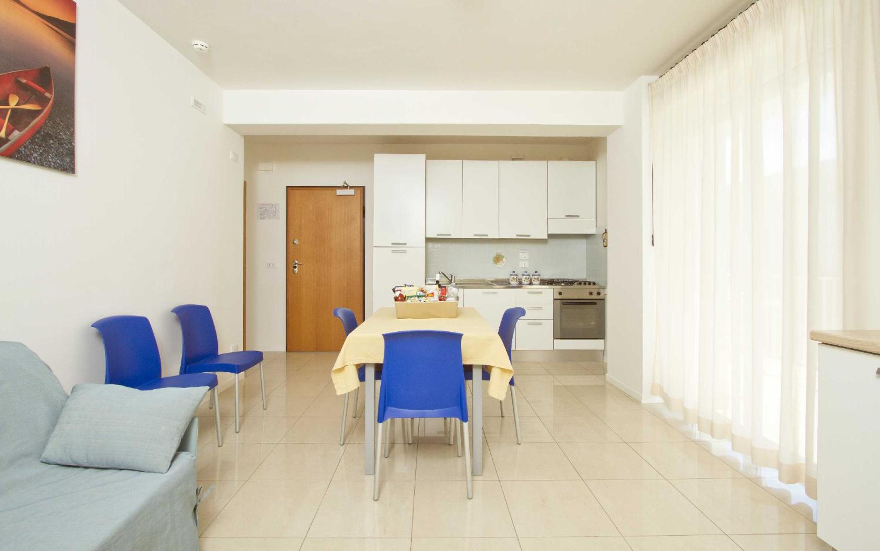 Superior One-Bedroom Apartment (4 Adults) photo 2