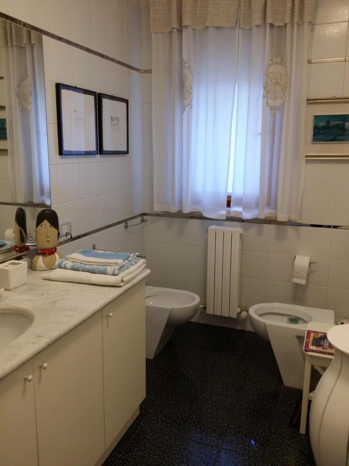 Single Room With Shared Bathroom photo 3