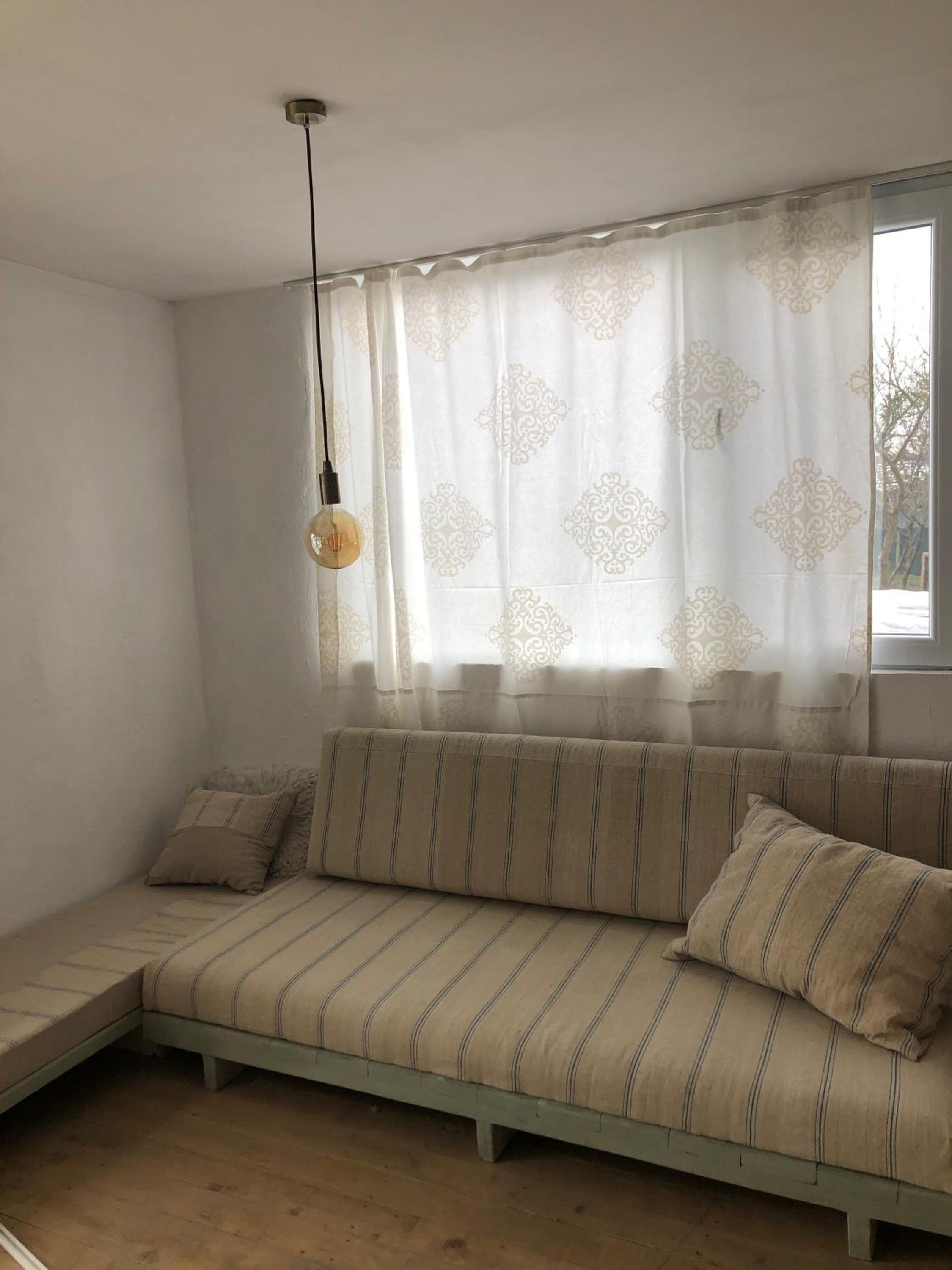 Superior Family Room photo 2