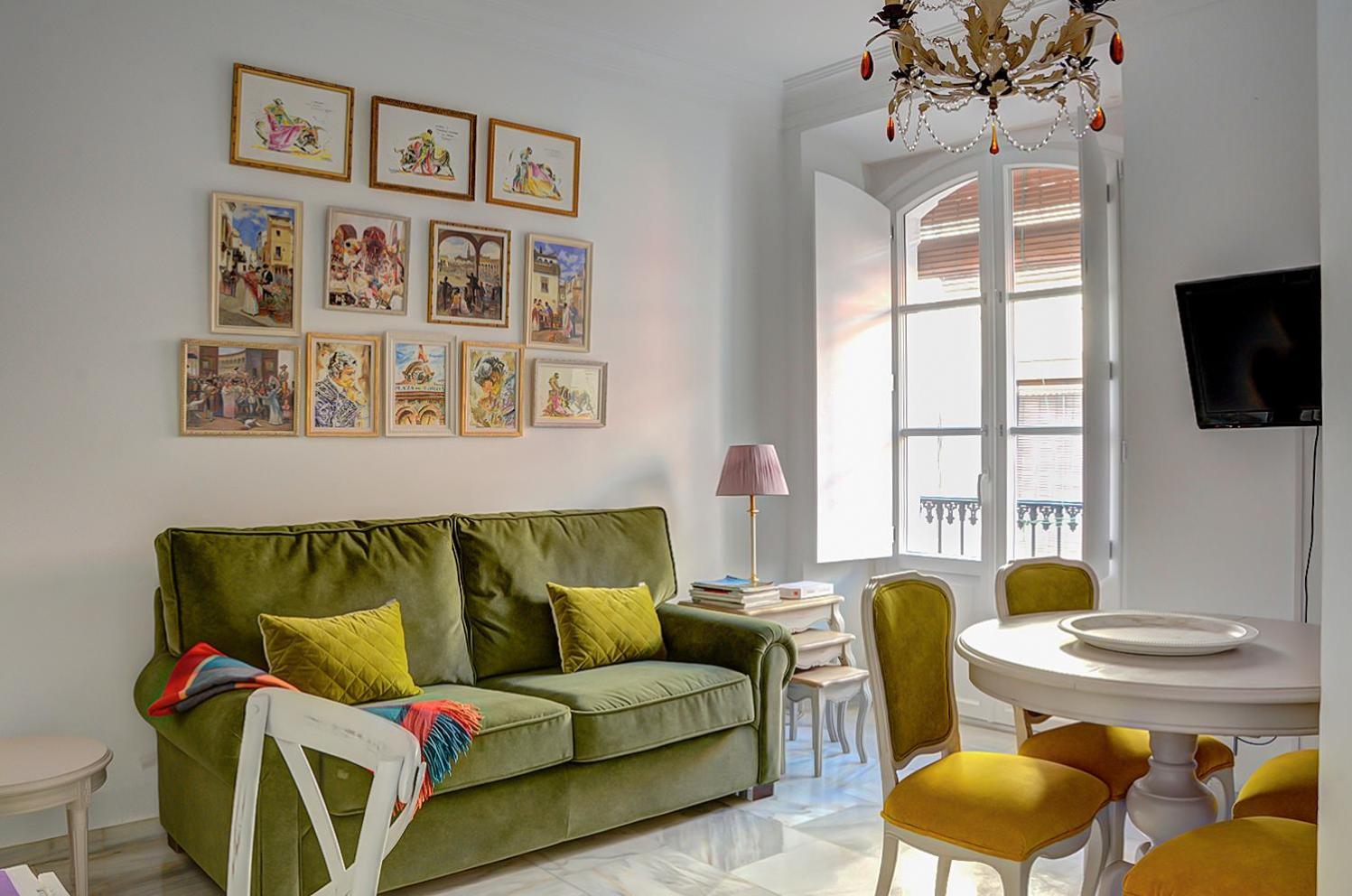 Deluxe Apartment